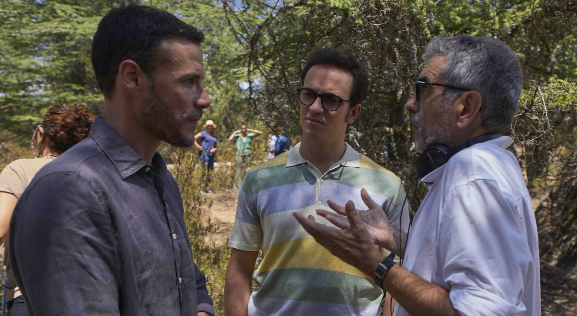 Joaquín Oristrell junto a Daniel Grao y Alejandro Jato en el rodaje de 'HIT 3'