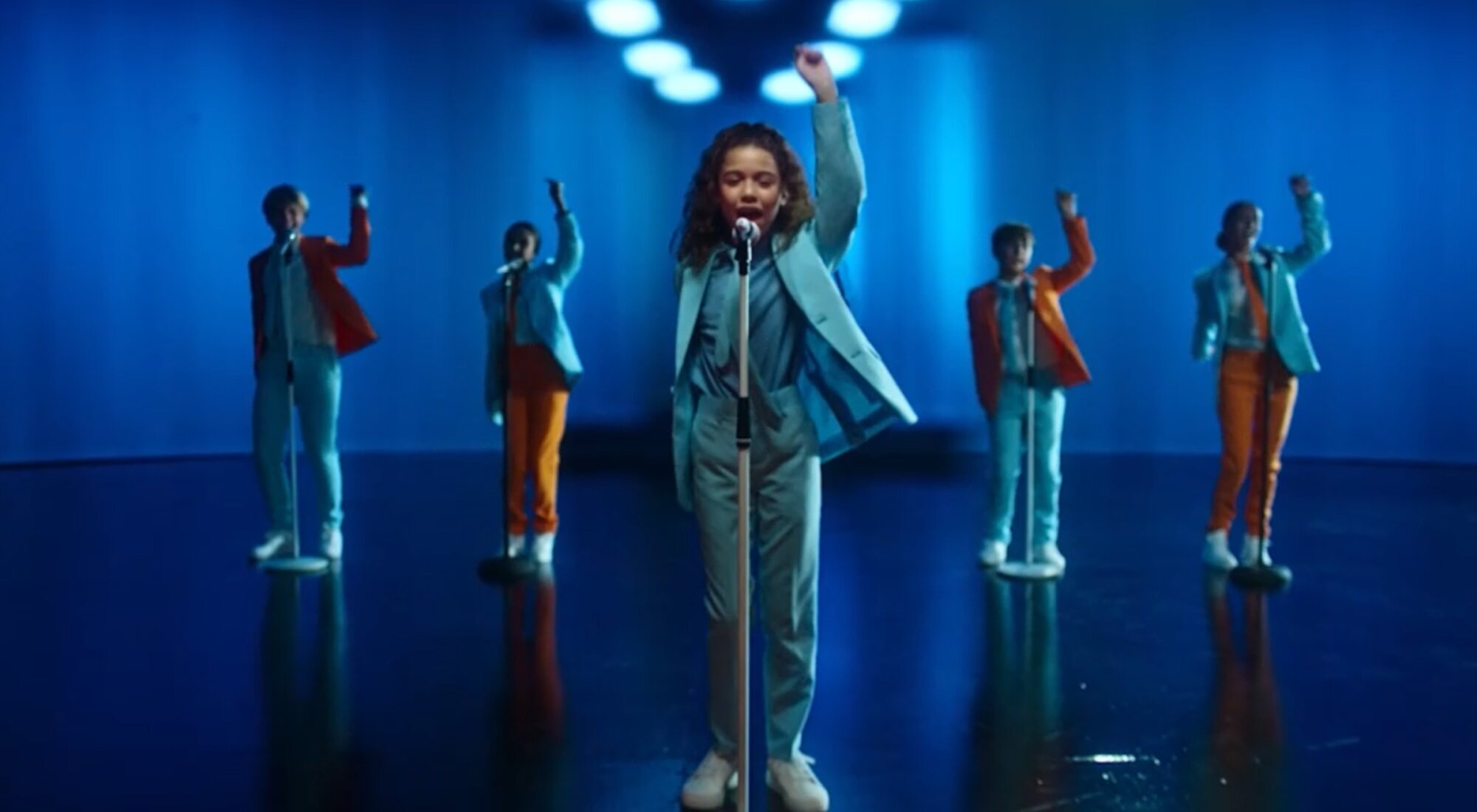 Sandra Valero y su equipo en el videoclip de &quot;Loviu&quot;