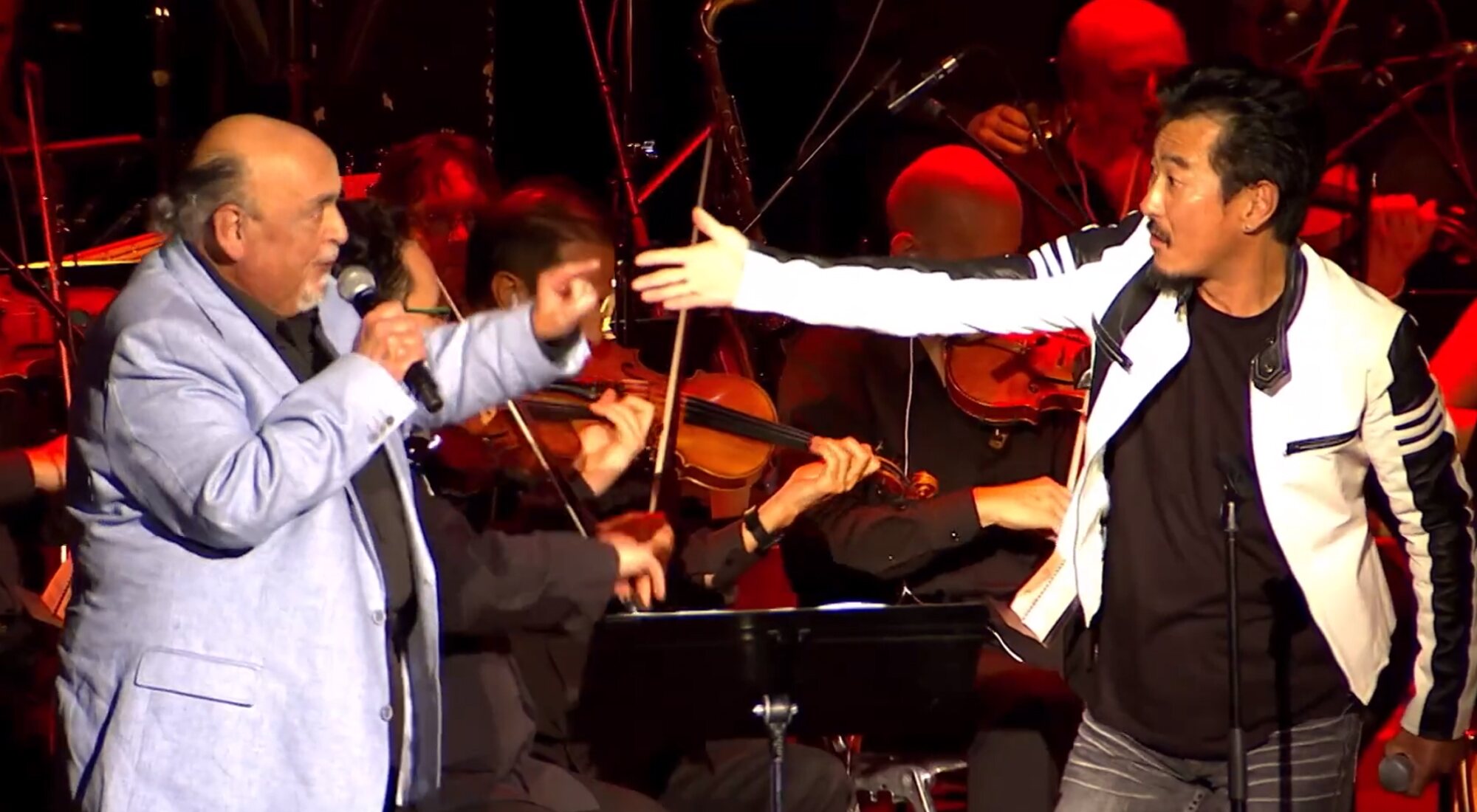 Jordi Vila junto a Hiroki Takashi en su actuación en 2019