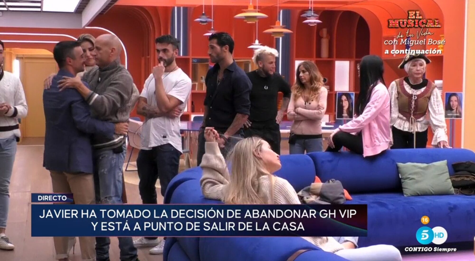 Javier Fernández se despide de sus compañeros antes de abandonar la casa de 'GH VIP 8'
