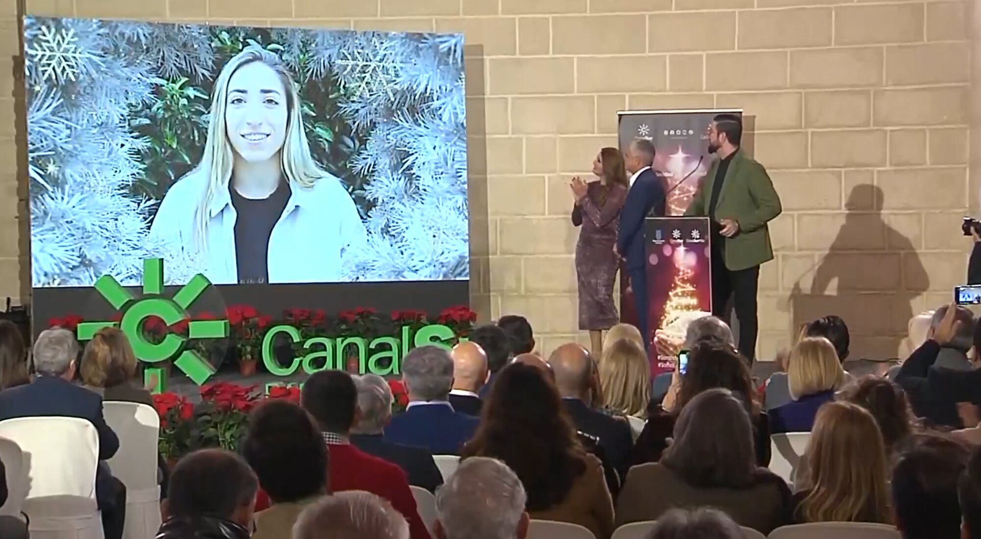Manu Sánchez presenta a Olga Carmona como su compañera en las Campanadas de Canal Sur
