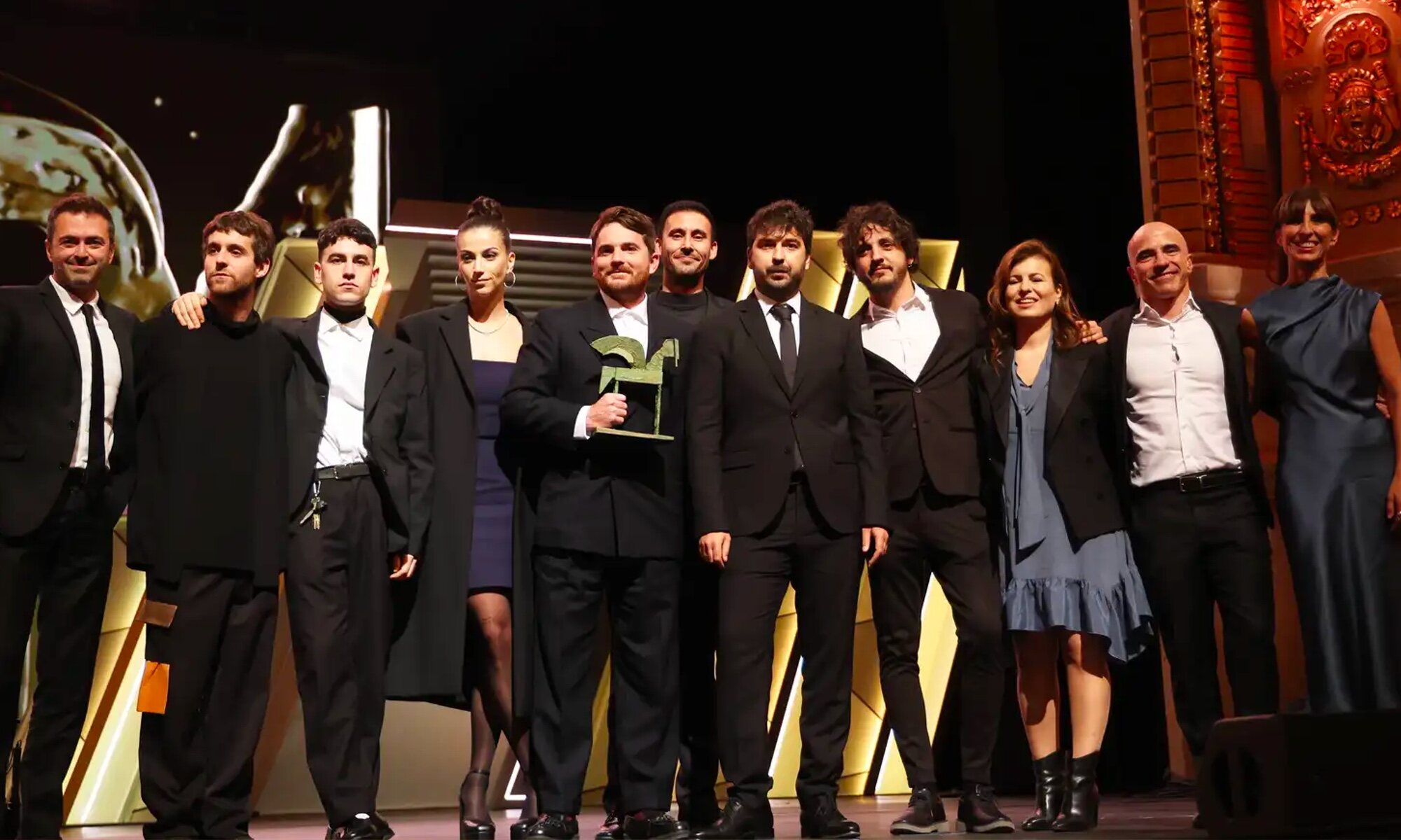 El equipo de 'La ruta' recoge el Premio Ondas