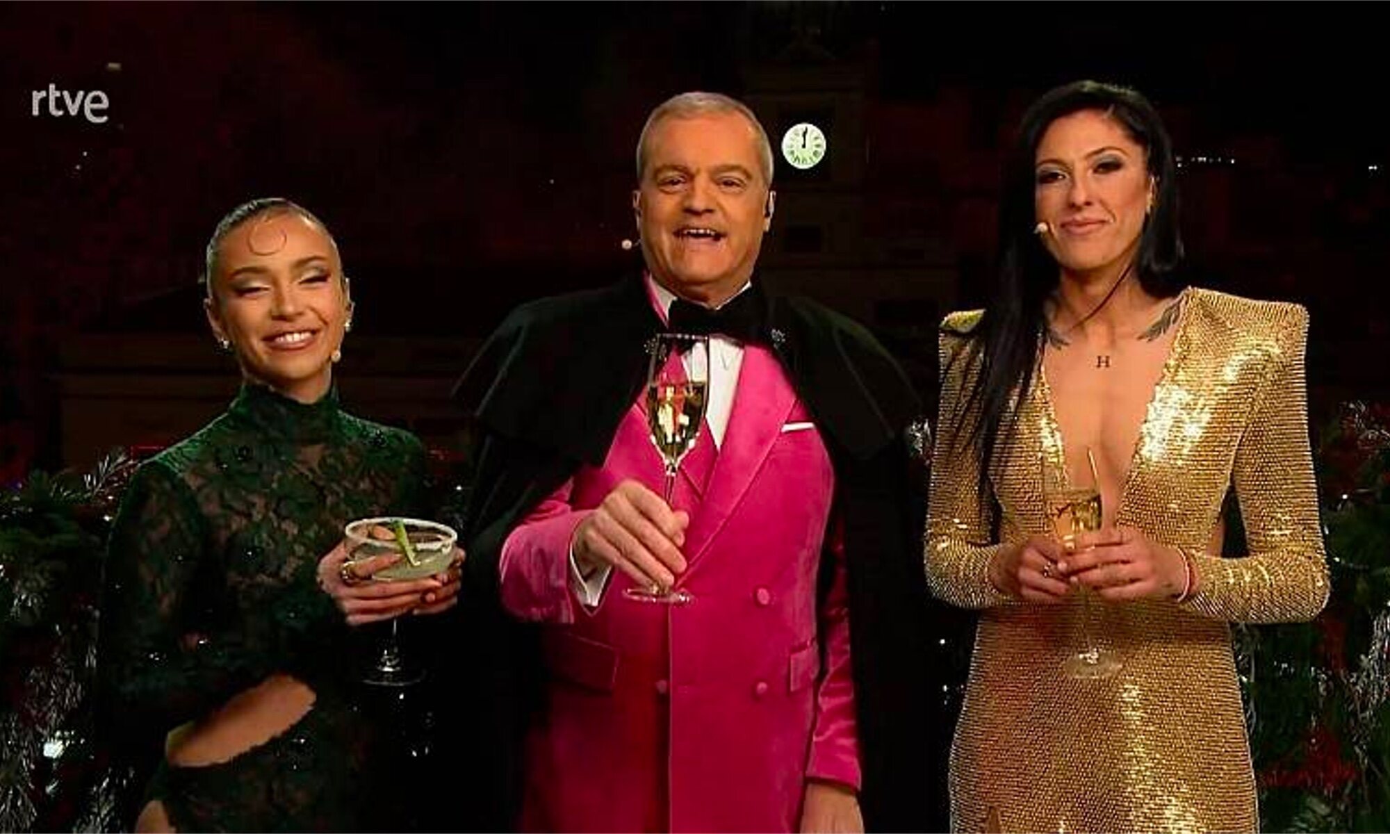 Ana Mena, Ramón García y Jenni Hermoso, en las Campanadas de La 1