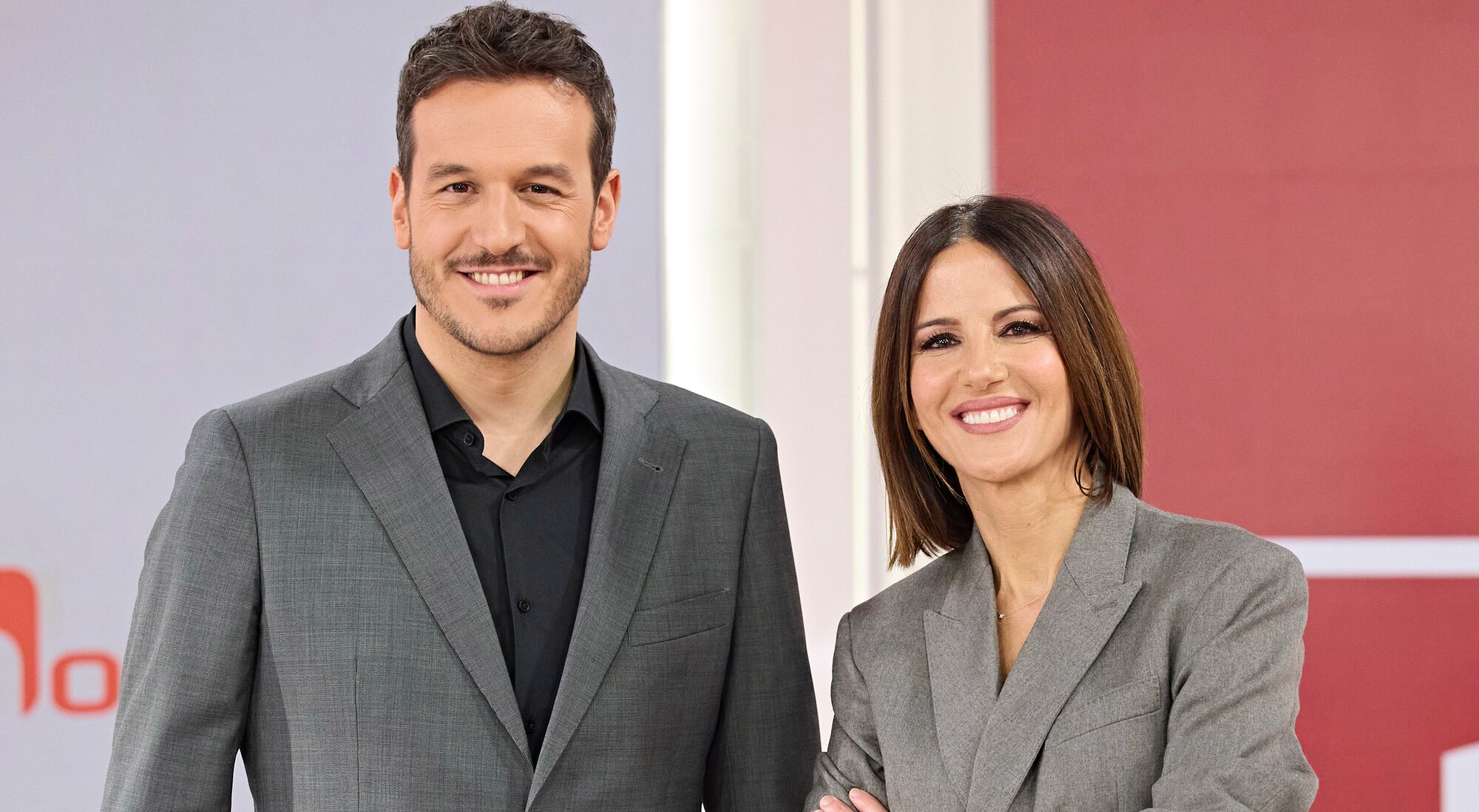 Diego Losada y Mónica Sanz en el plató de 'Noticias Cuatro'