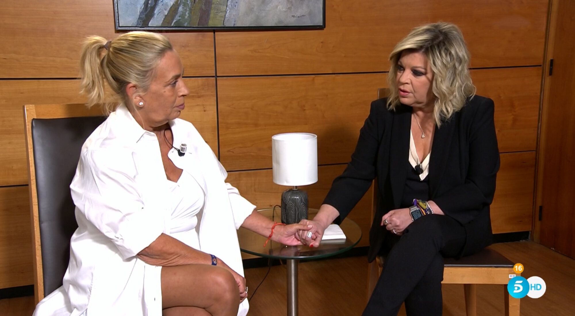 Carmen Borrego recibe el apoyo de Terelu Campos en 'Supervivientes 2024'