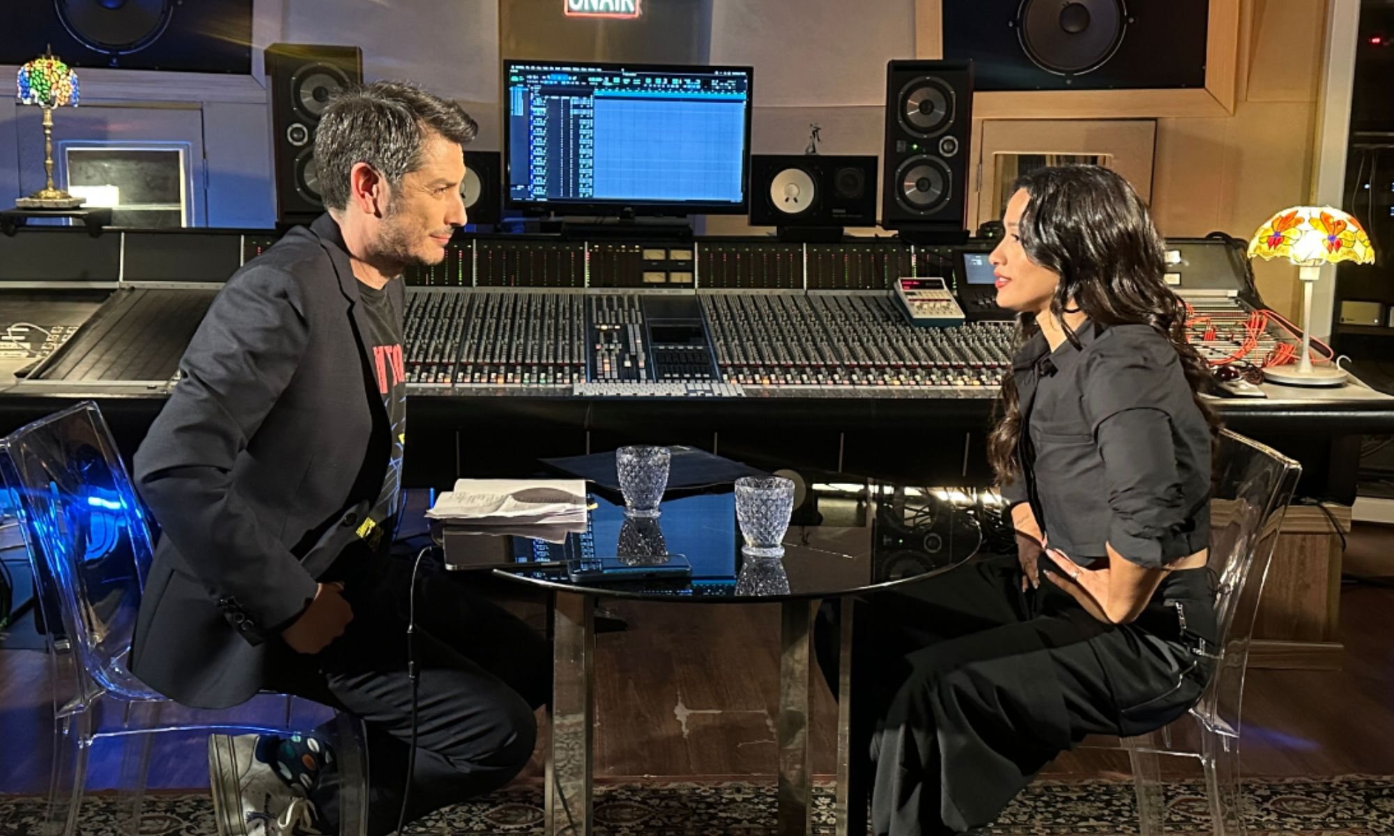 Carlos del Amor y Chanel Terrero en &#39;La matemática del espejo&#39;