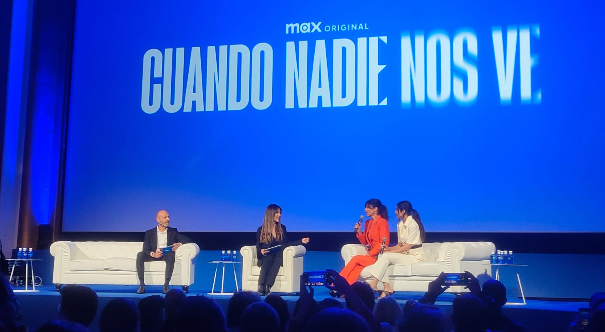 Maribel Verdú y Mariela Garriga en la presentación de Max