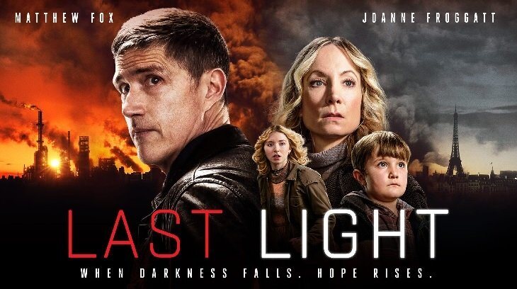 Cartel en inglés de 'La última luz'