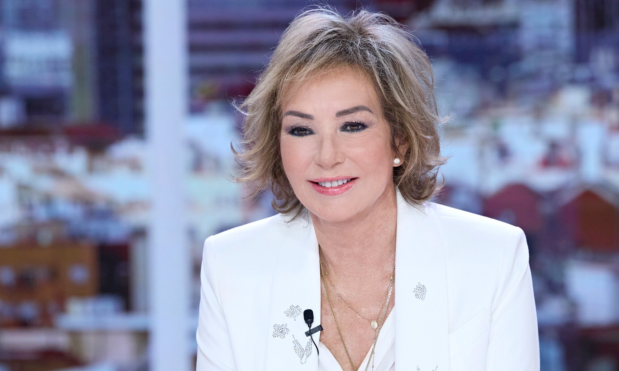 Ana Rosa Quintana, presentadora de 'TardeAR'
