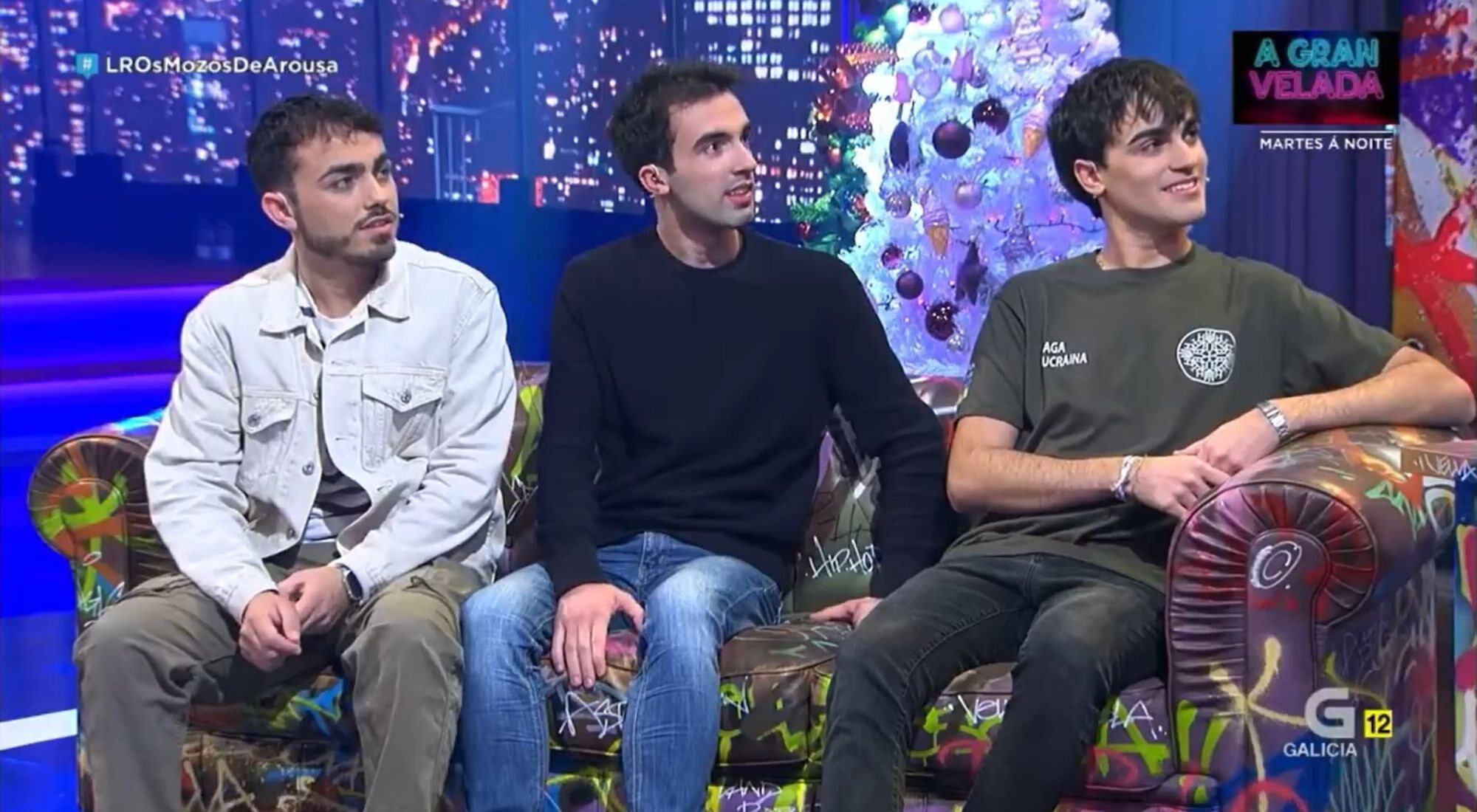 Los Mozos de Arousa en &#39;Land Rober Tunai Show&#39;