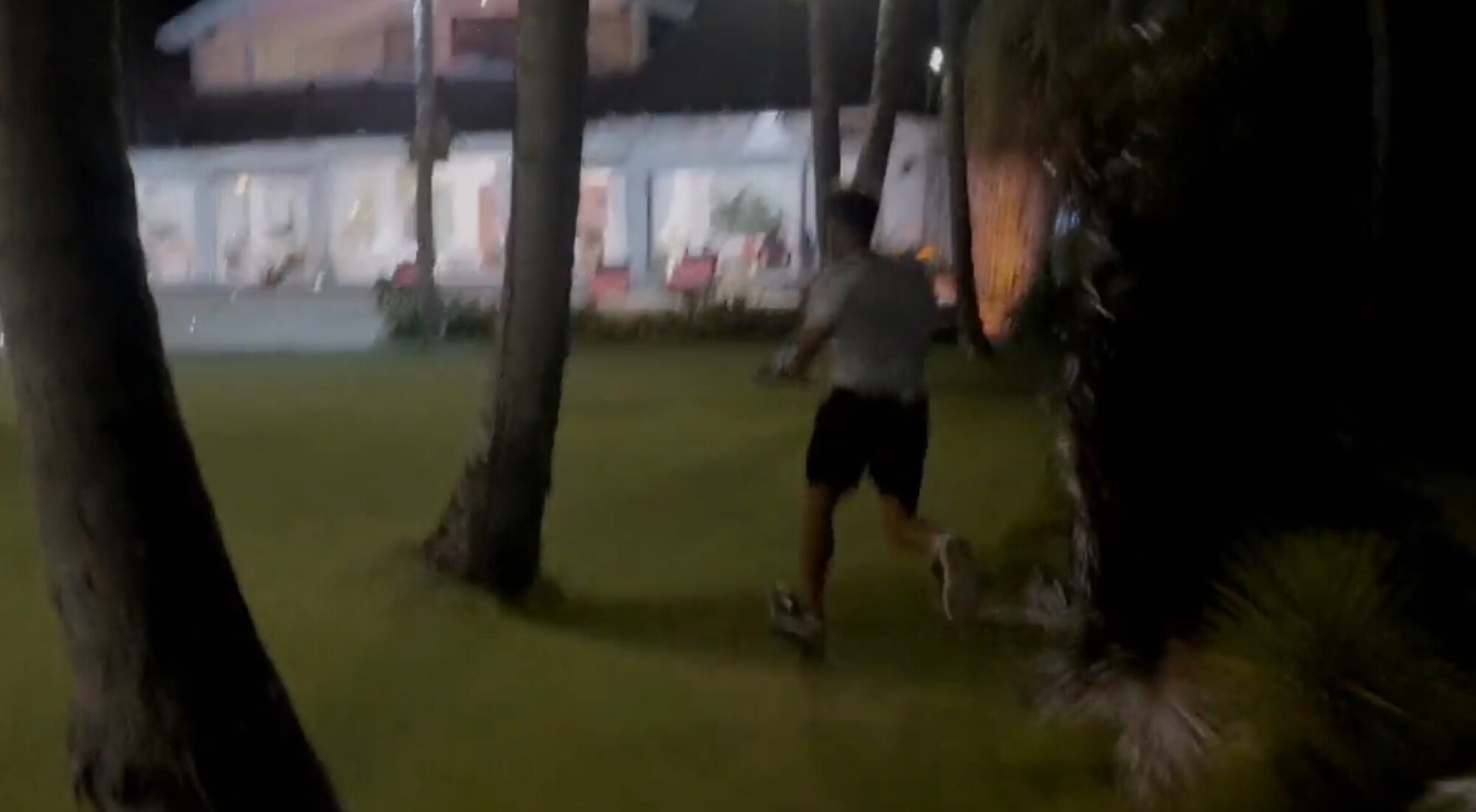 Montoya llega a Villa Playa en &#39;La isla de las tentaciones&#39;