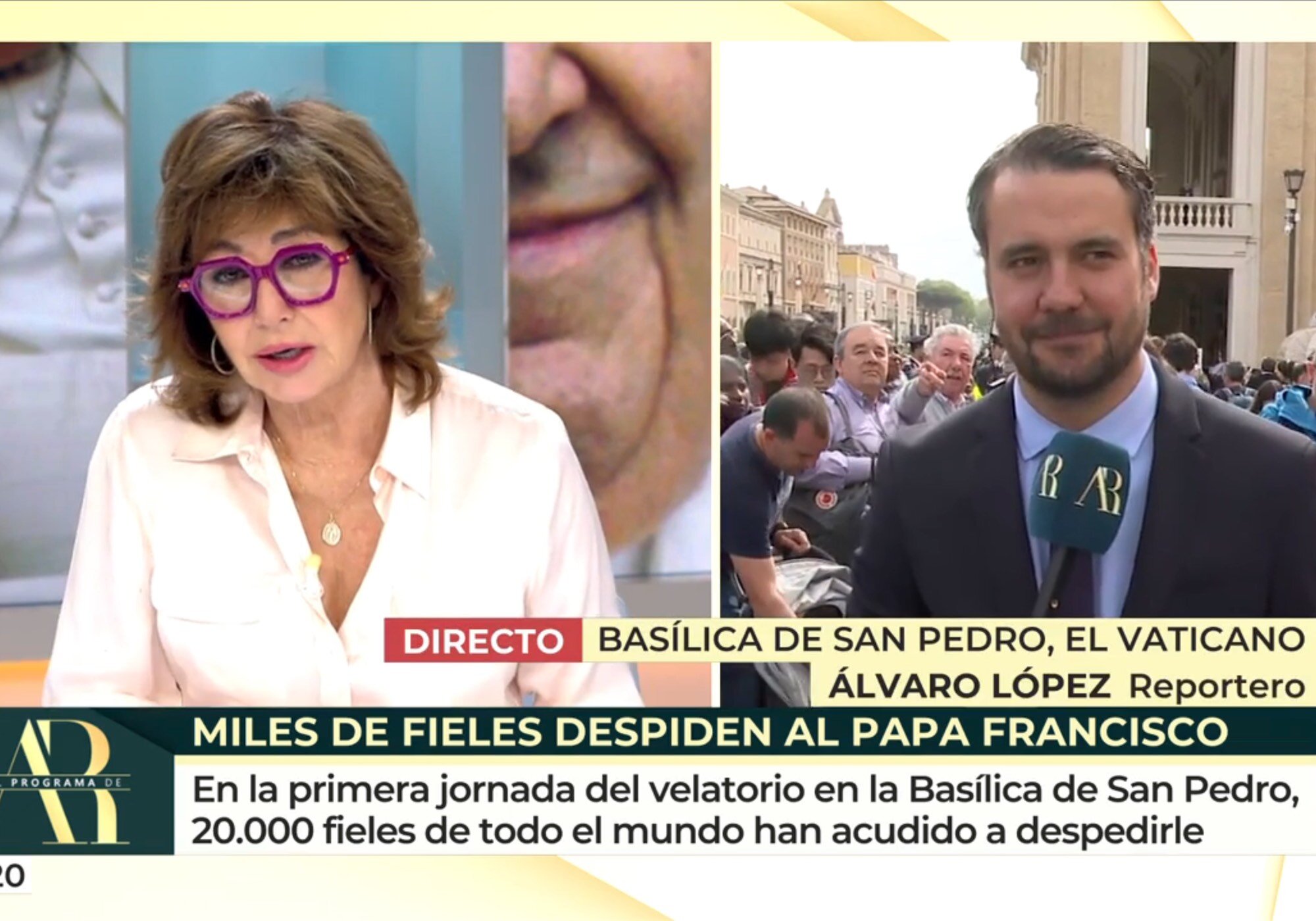 Ana Rosa Quintana, durante su cobertura de la muerte del papa Francisco