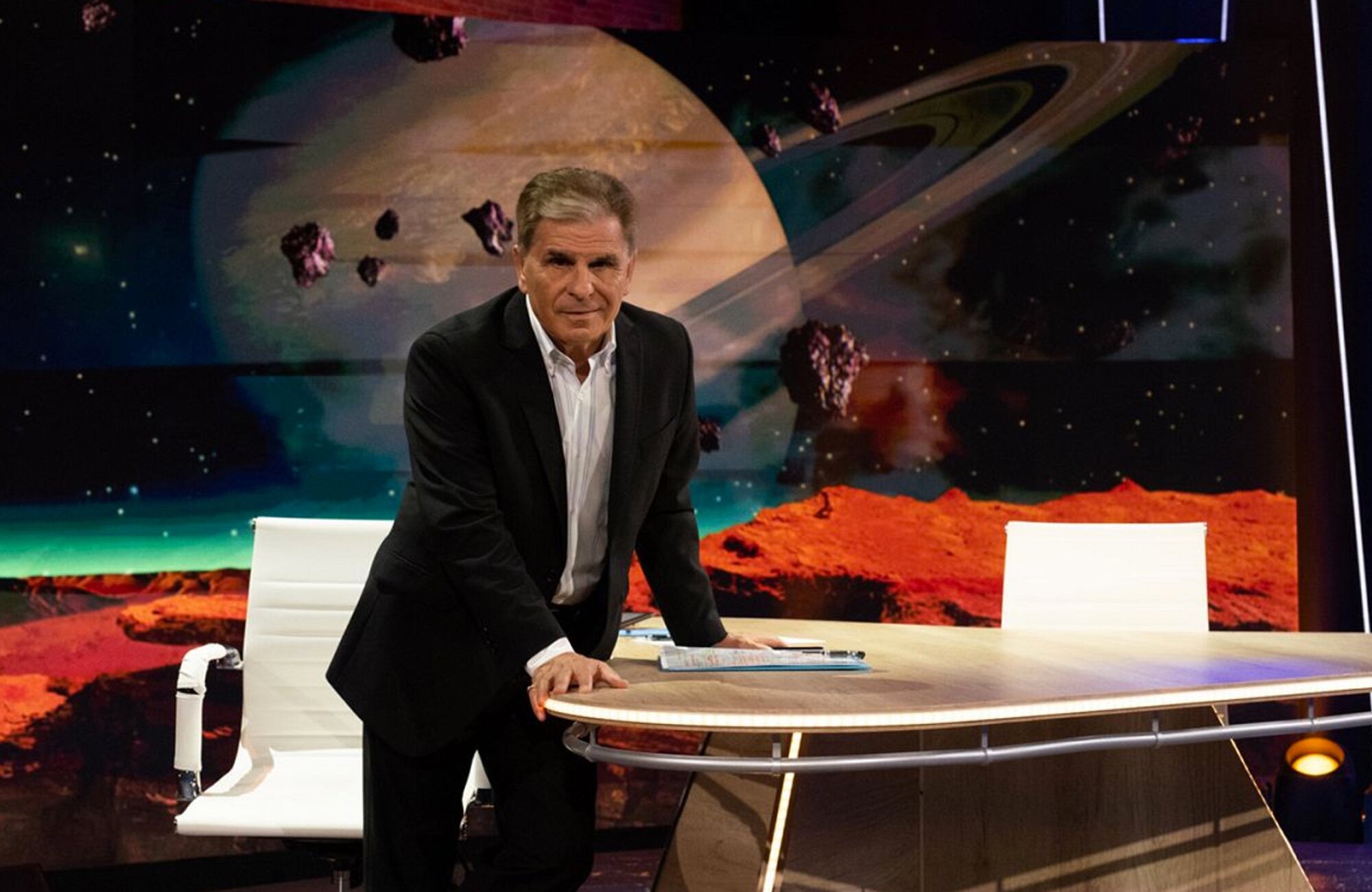 Pedro Ruiz en el plató de &#39;Nada del otro mundo&#39;