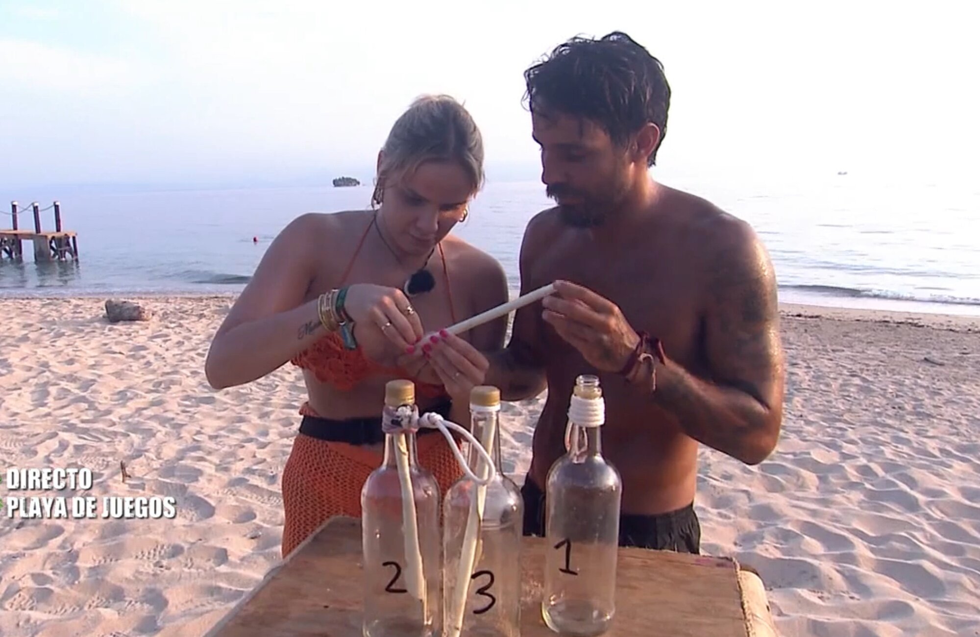 Manuel González junto a su hermana Gloria en 'Supervivientes: Conexión Honduras'