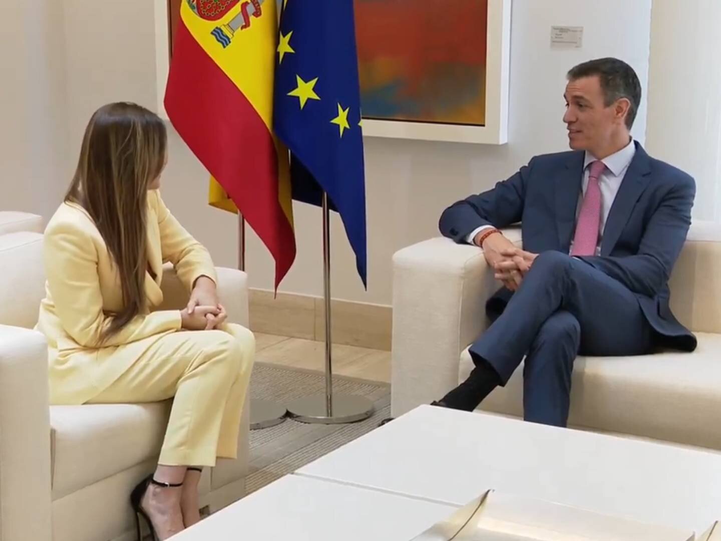 Melody y Pedro Sánchez, reunidos antes de Eurovisión 2025