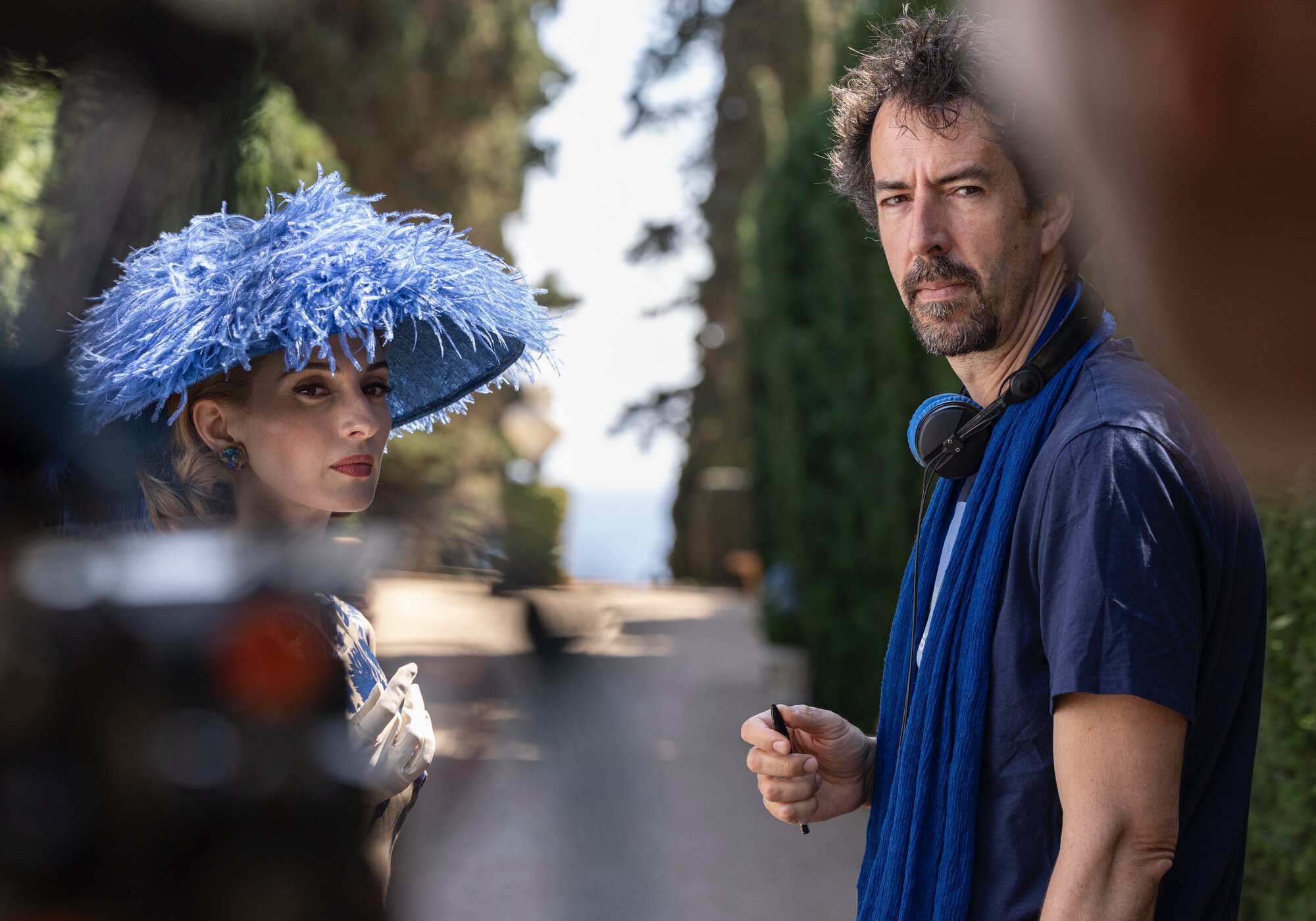 María Valverde y Félix Viscarret en el rodaje de 'El problema final'