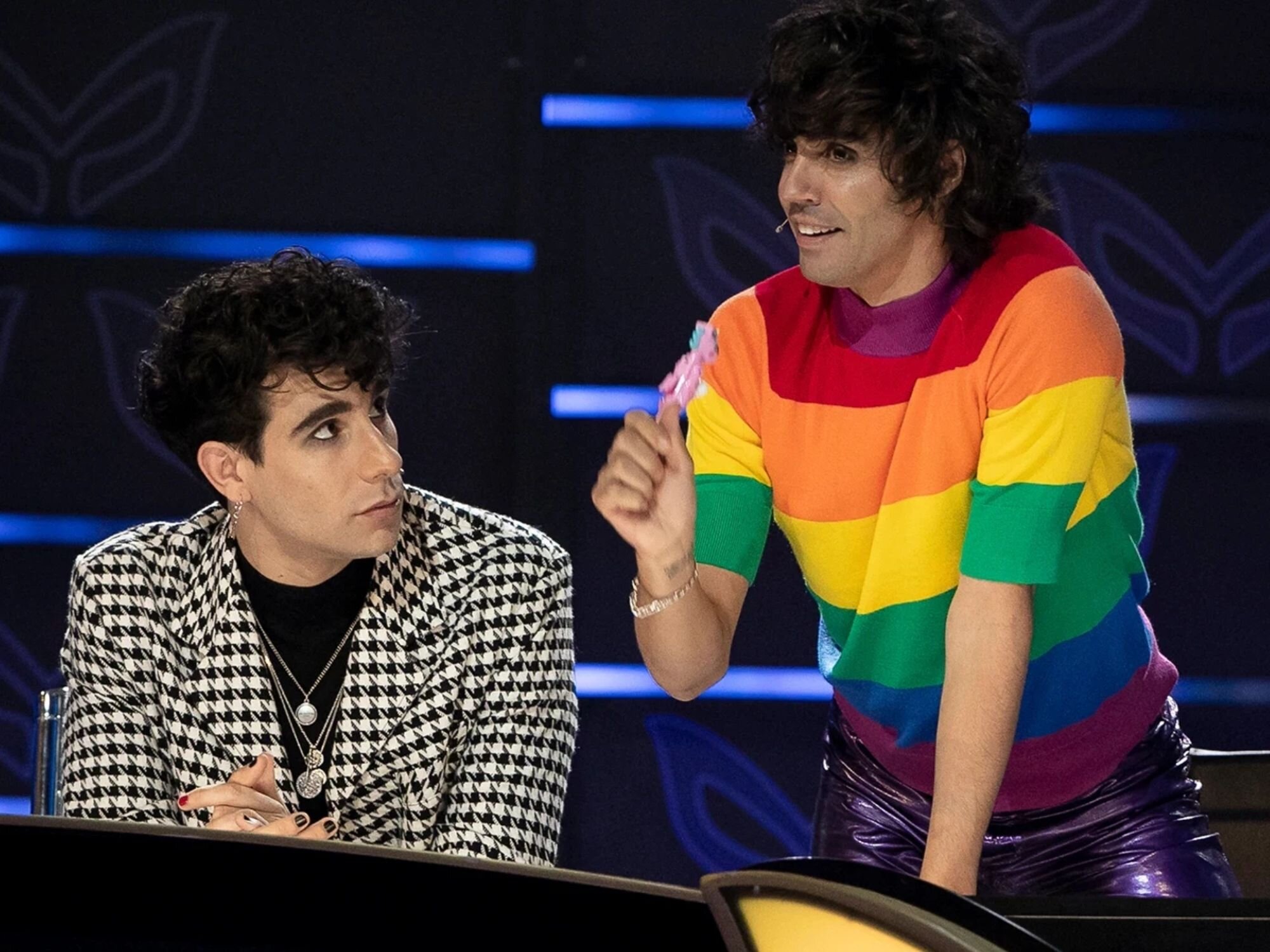 Javier Calvo y Javier Ambrossi, investigadores de las cuatro primeras ediciones de 'Mask Singer'