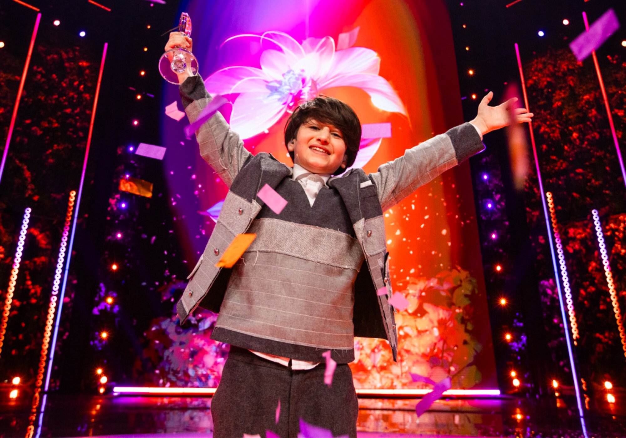 Andria Putkaradze tras alzarse con la victoria en Eurovisión Junior 2024