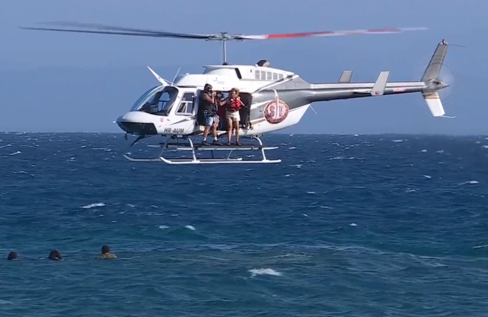 Terelu Campos se prepara para saltar del helicóptero en 'Supervivientes 2025'