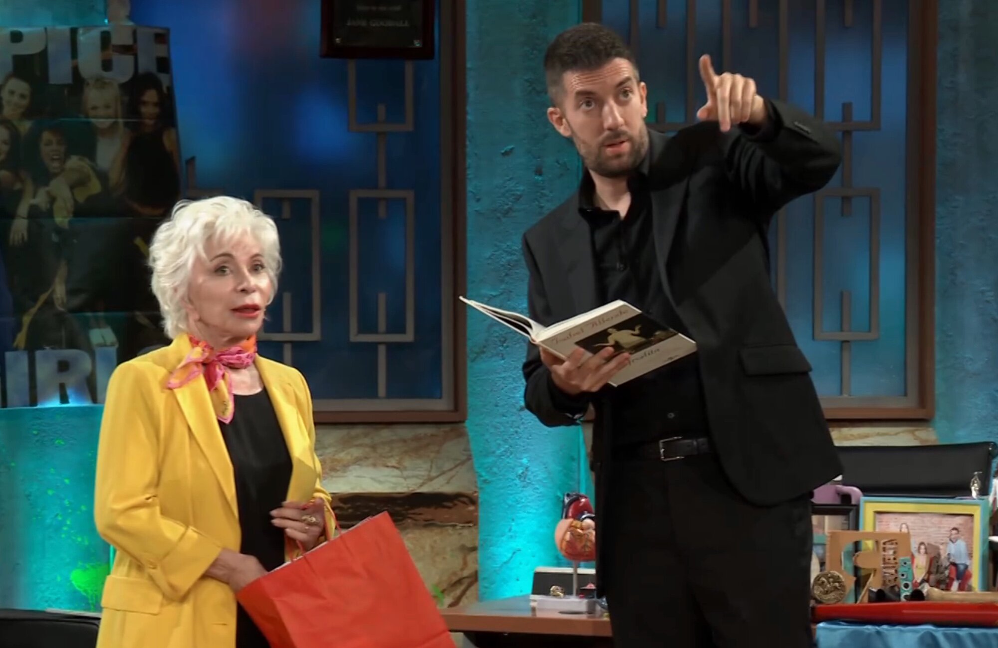 Isabel Allende visita a David Broncano en &#39;La revuelta&#39;