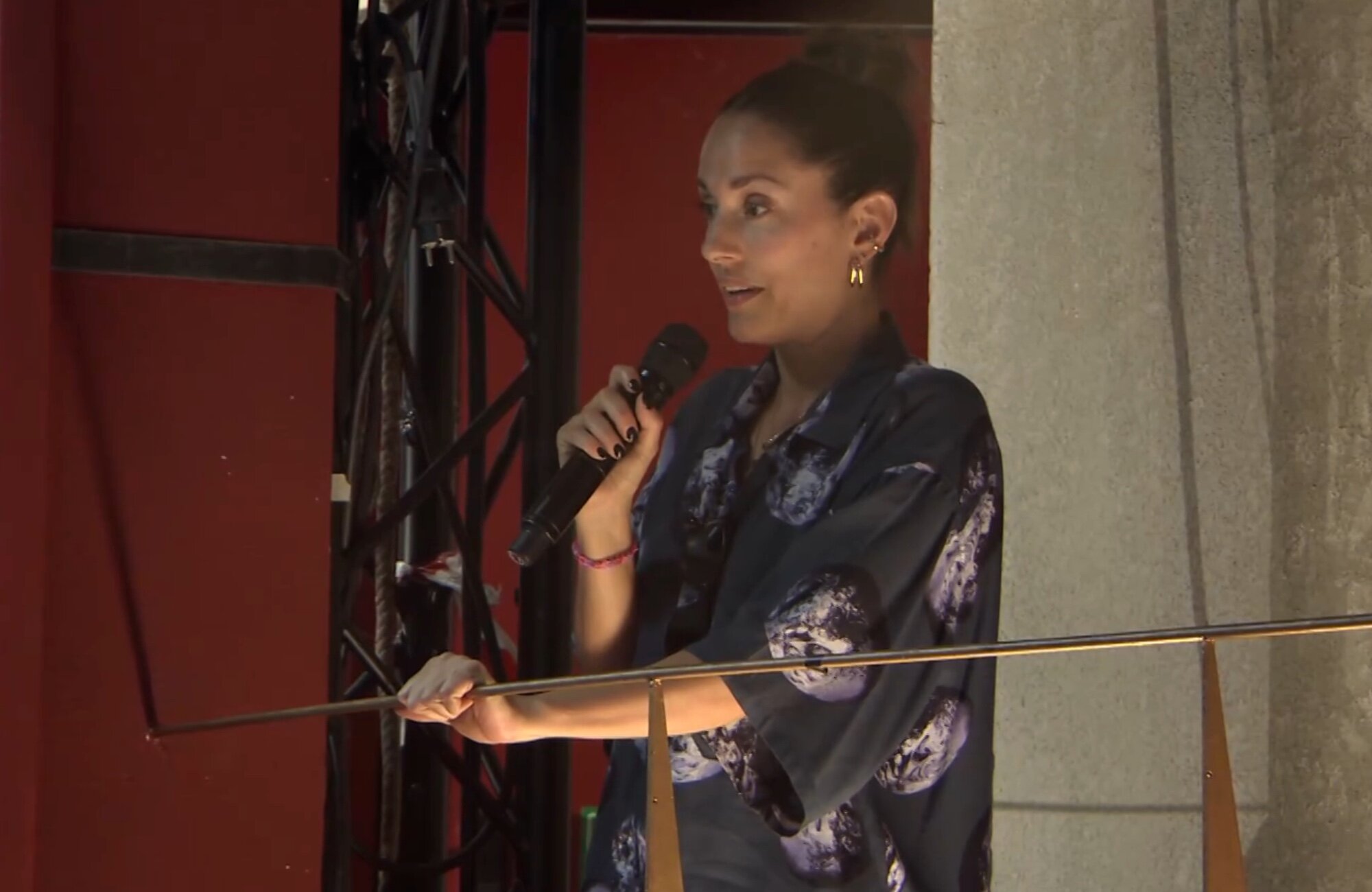 Silvia Alonso participa en la conversación de Broncano e Isabel Allende en &#39;La revuelta&#39;