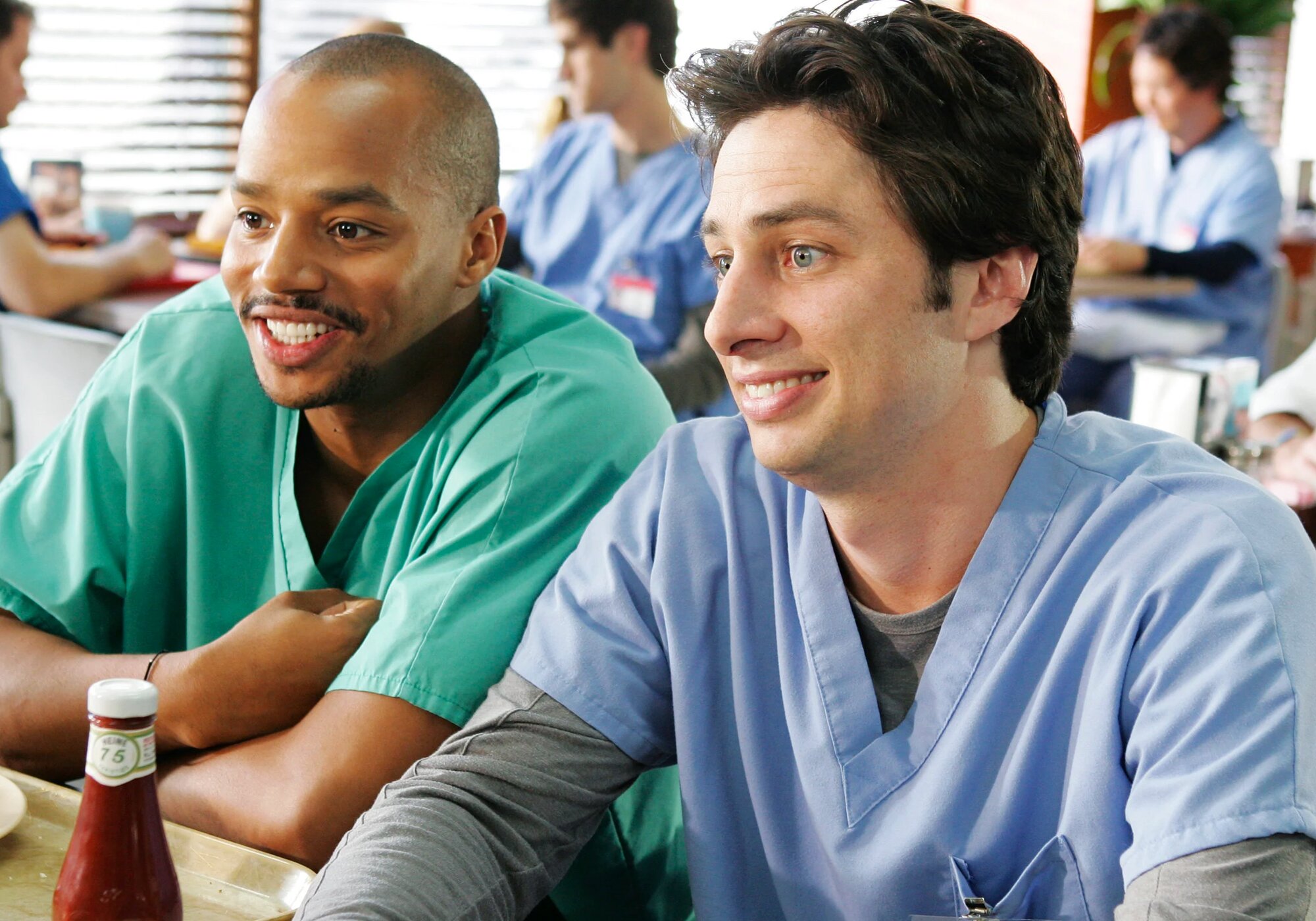 Donald Faison y Zach Braff como Turk y J.D. en &#39;Scrubs&#39;
