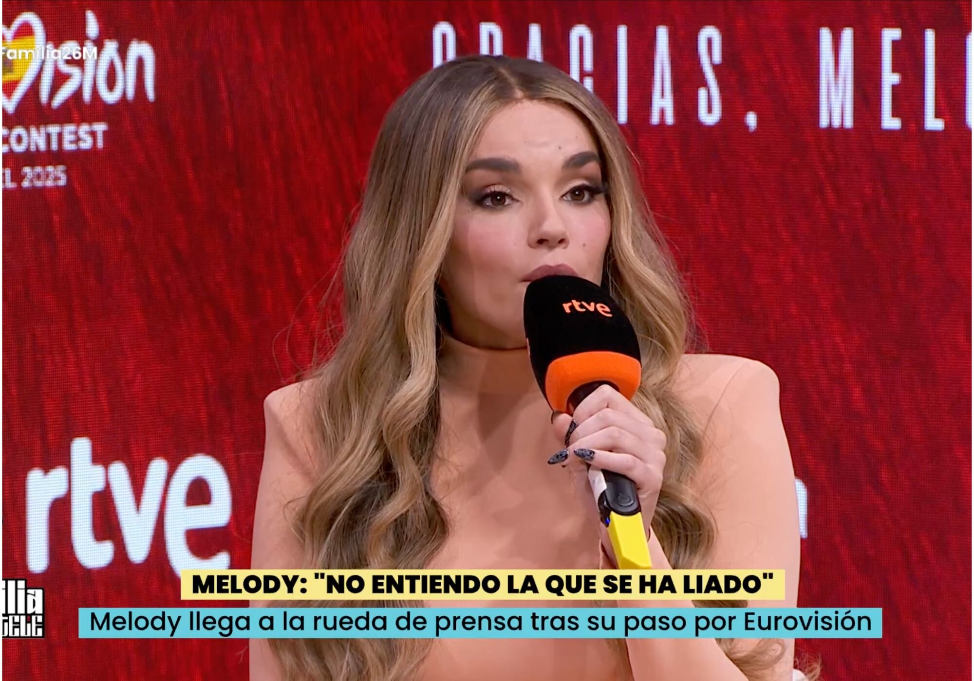 &#39;La familia de la tele&#39; emitió en directo la rueda de prensa de Melody