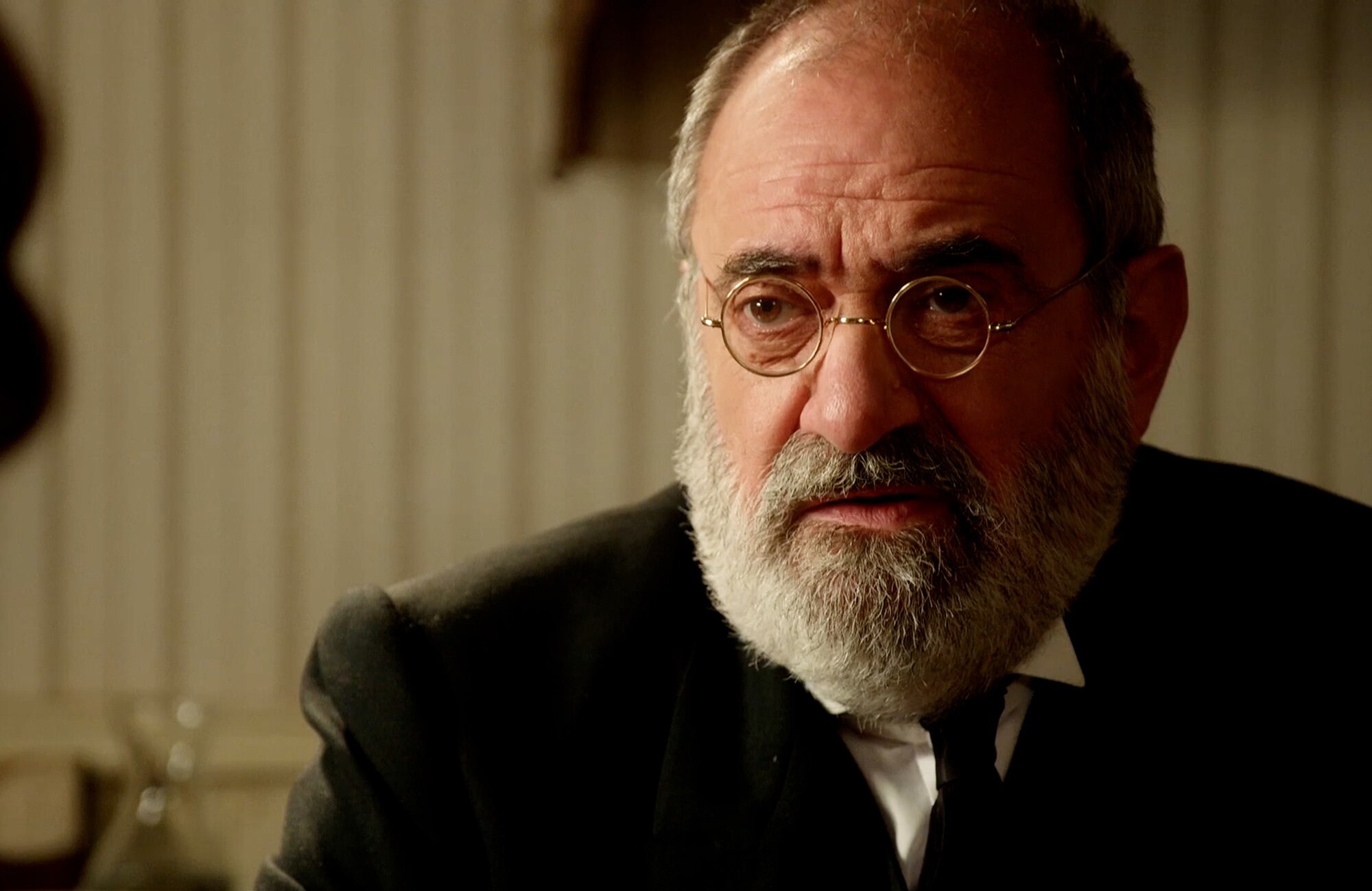 Rómulo desconoce la verdad de Emilia en &#39;La promesa&#39;