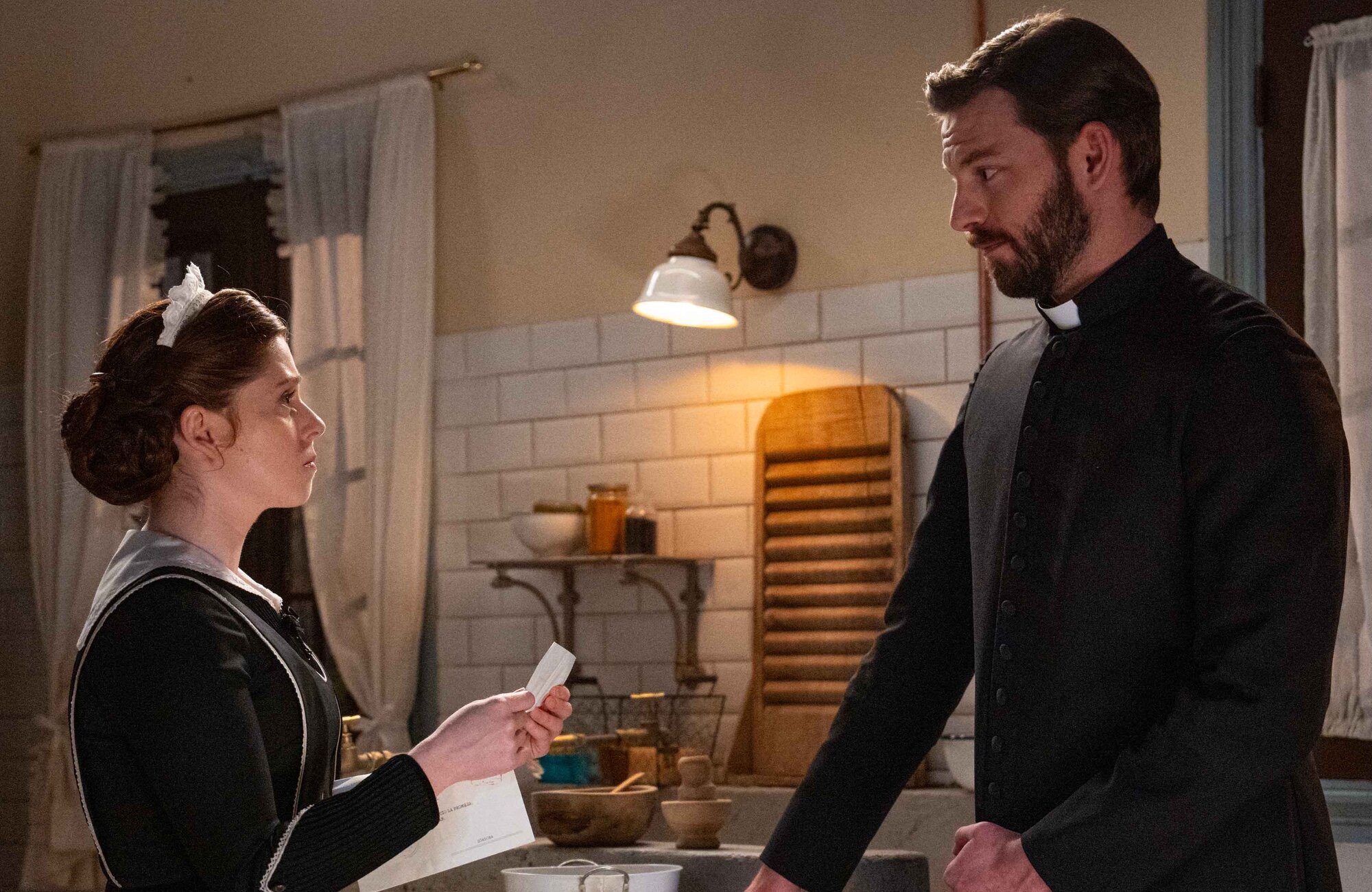 María Fernández y Samuel, dos de los personajes principales de &#39;La promesa&#39;