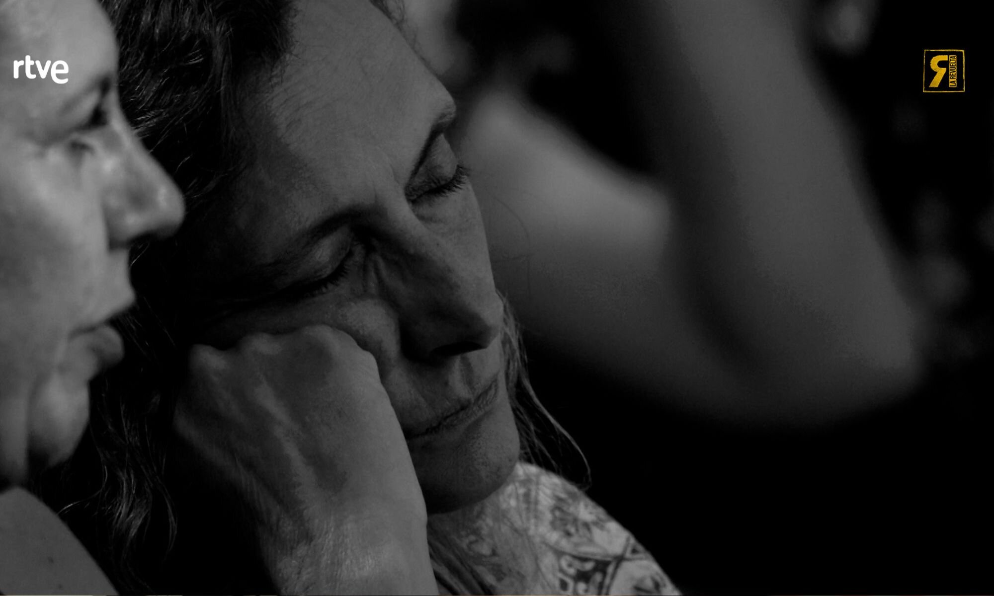 La espectadora dormida en 'La revuelta'