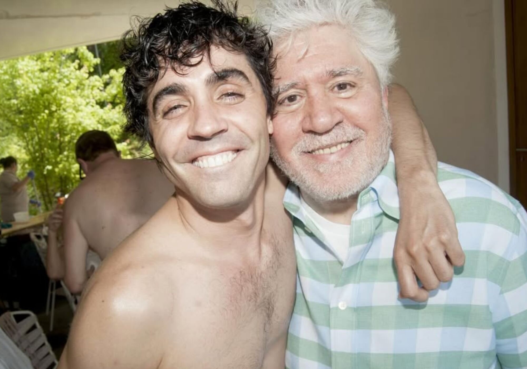 Pedro Almodovar no se perdió la fiesta de cumpleaños de Javier Ambrossi