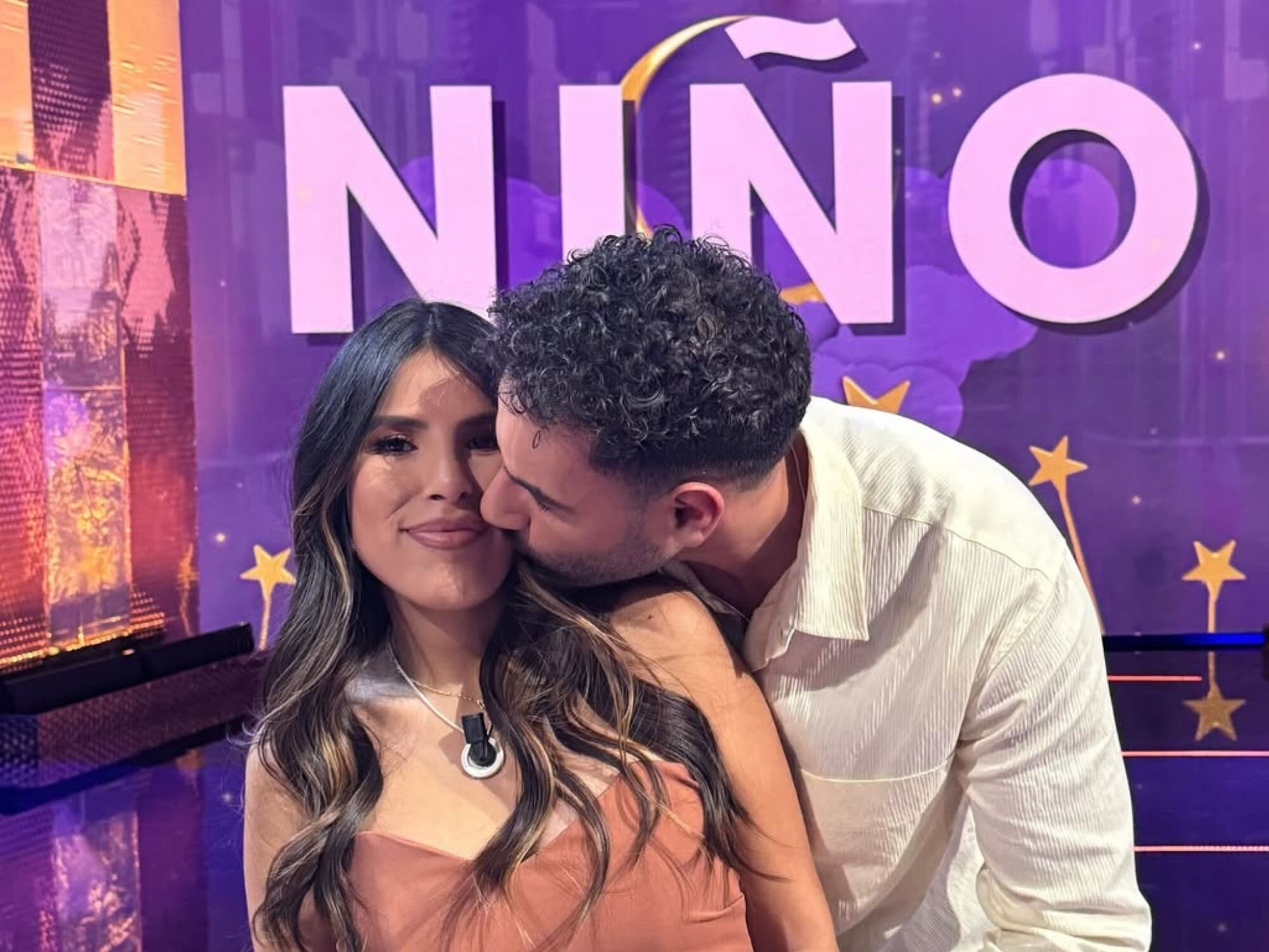 Isa Pantoja y Asraf Beno al descubrir el sexo biológico de su bebé