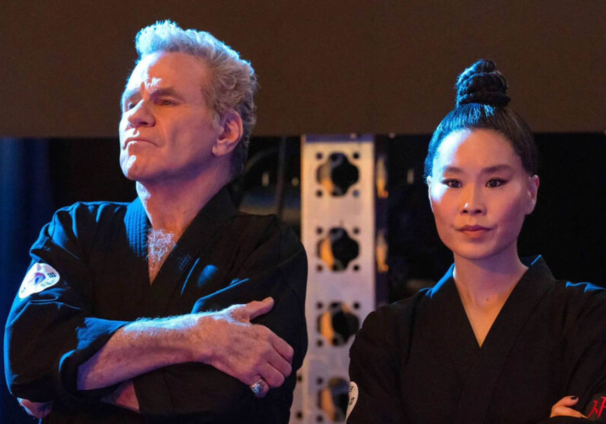 Martin Kove se ha disculpado con su compañera de 'Cobra Kai', a la que mordió en un evento