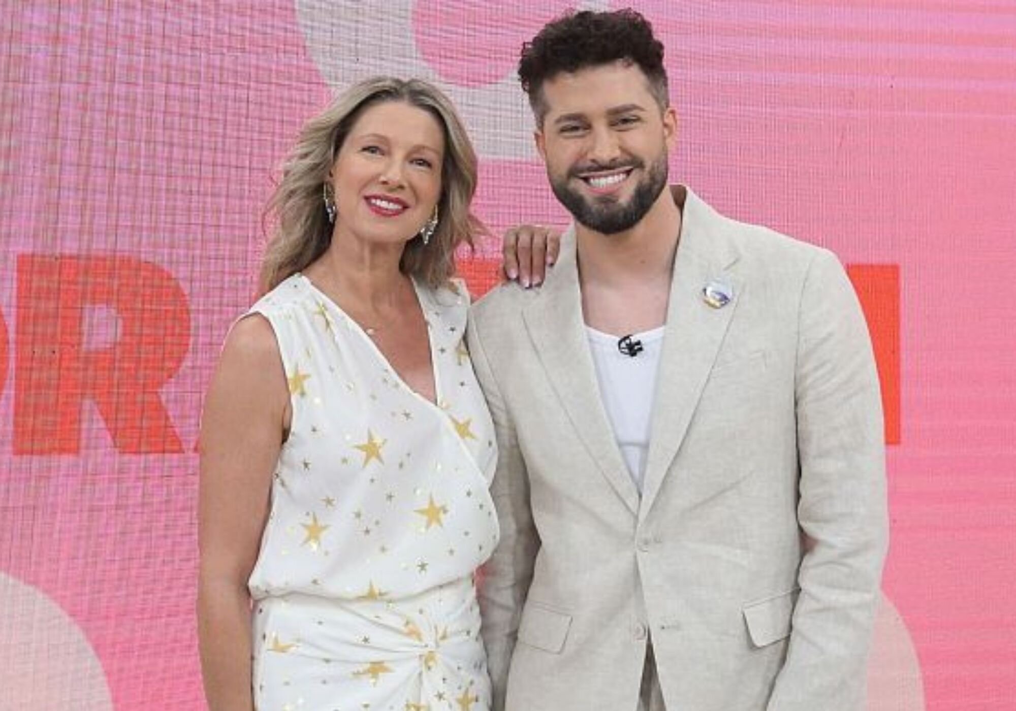 'D Corazón' estrenó una nueva etapa del programa en el que ahora también presenta Javier de Hoyos