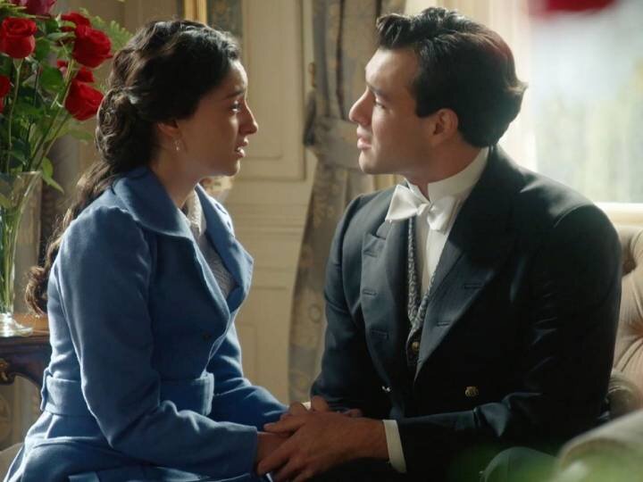 Curro se declara a Ángela en 'La promesa'