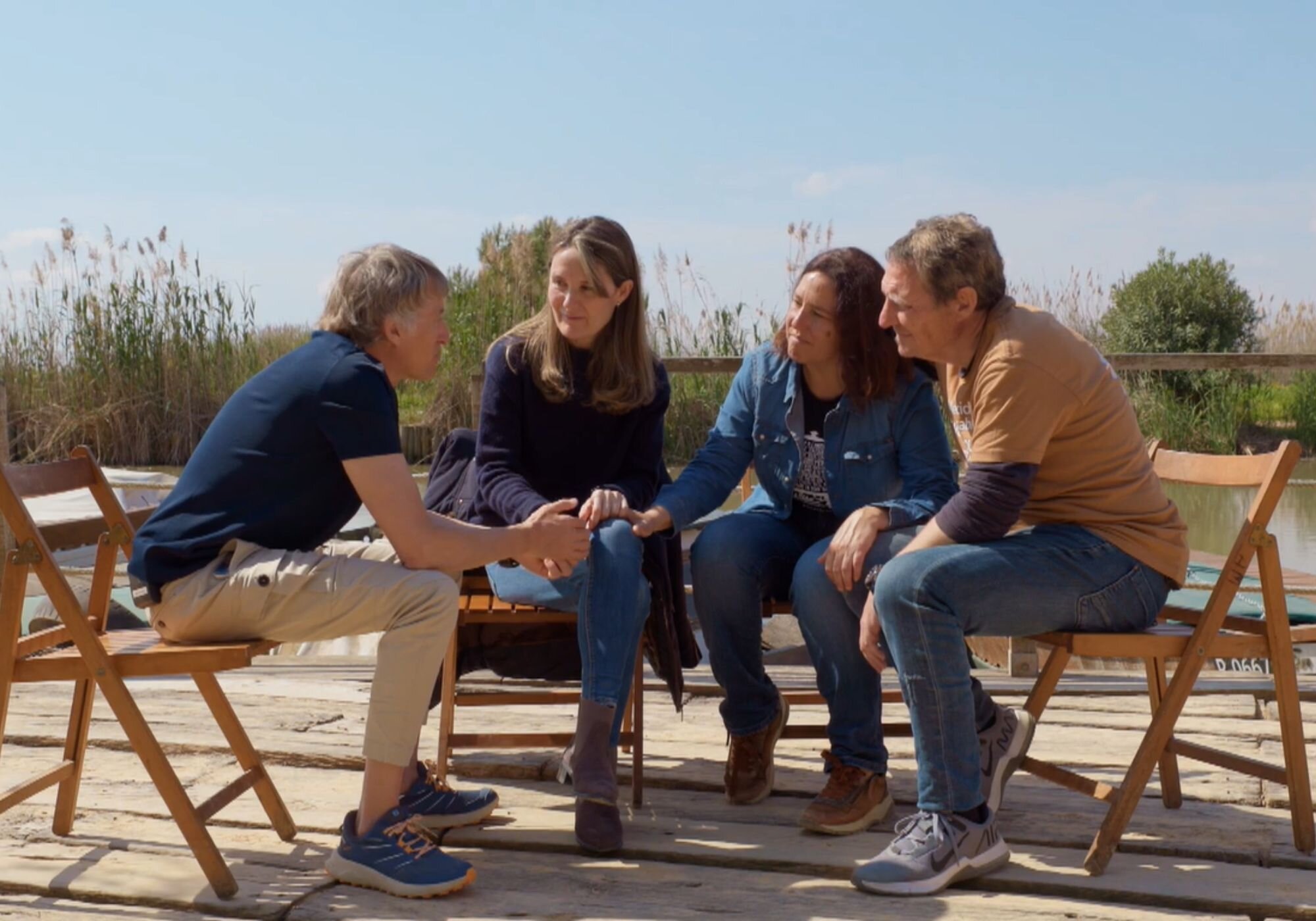 Jesús Calleja no pudo contener la emoción al escuchar las historias de los afectados por la DANA, en su programa &amp;#39;Volando voy, volando vengo&amp;#39;