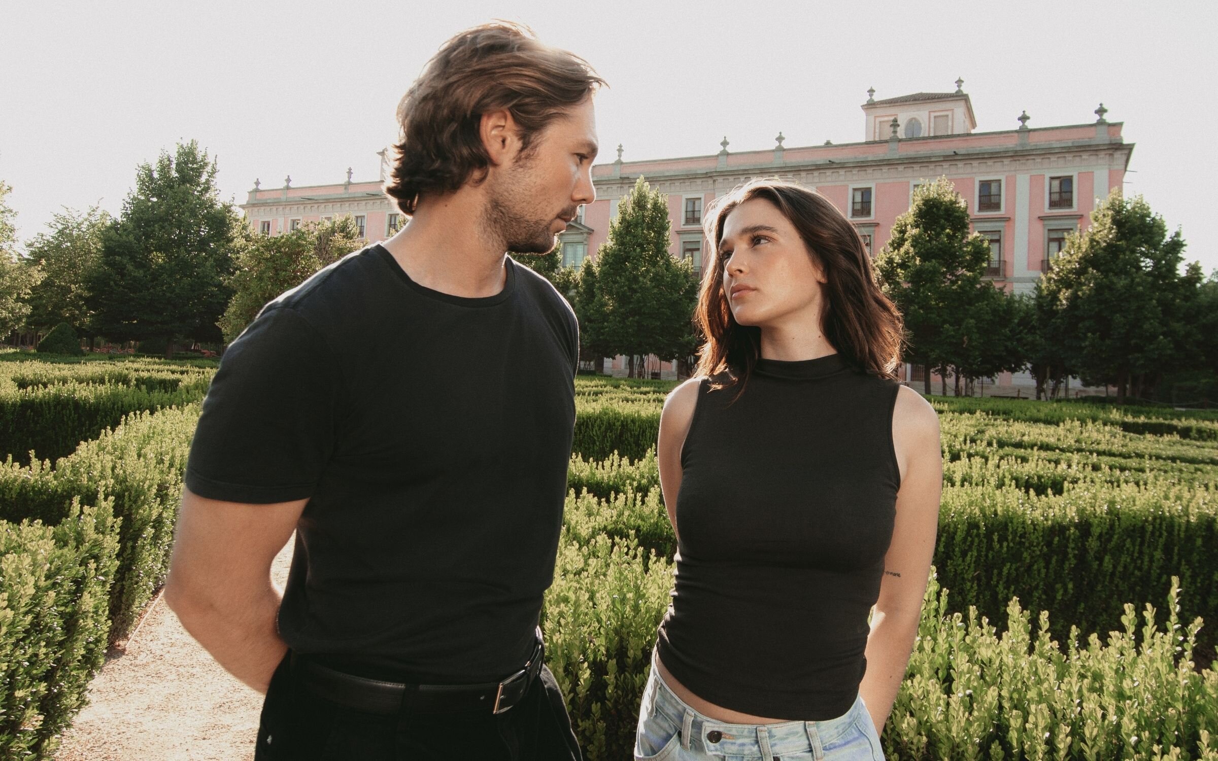 Carlos Cuevas y Carla Campra los protagonistas de 'Los secretos de la cortesana'