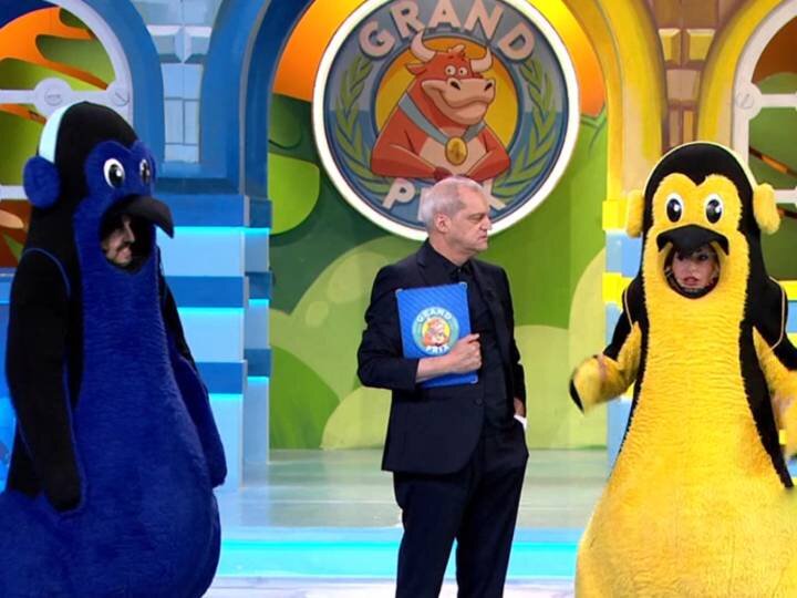 Ramón García junto a los padrinos de la tercera entrega del 'Grand Prix 2025'