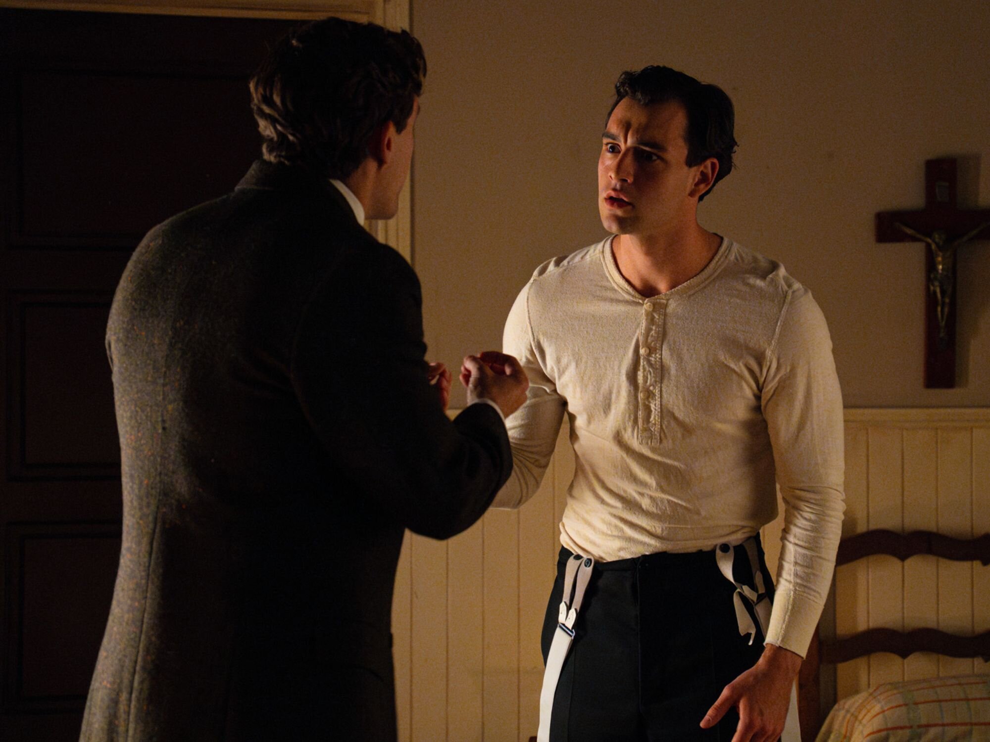 Lope y Curro hablando en el capítulo 637 de 'La promesa'