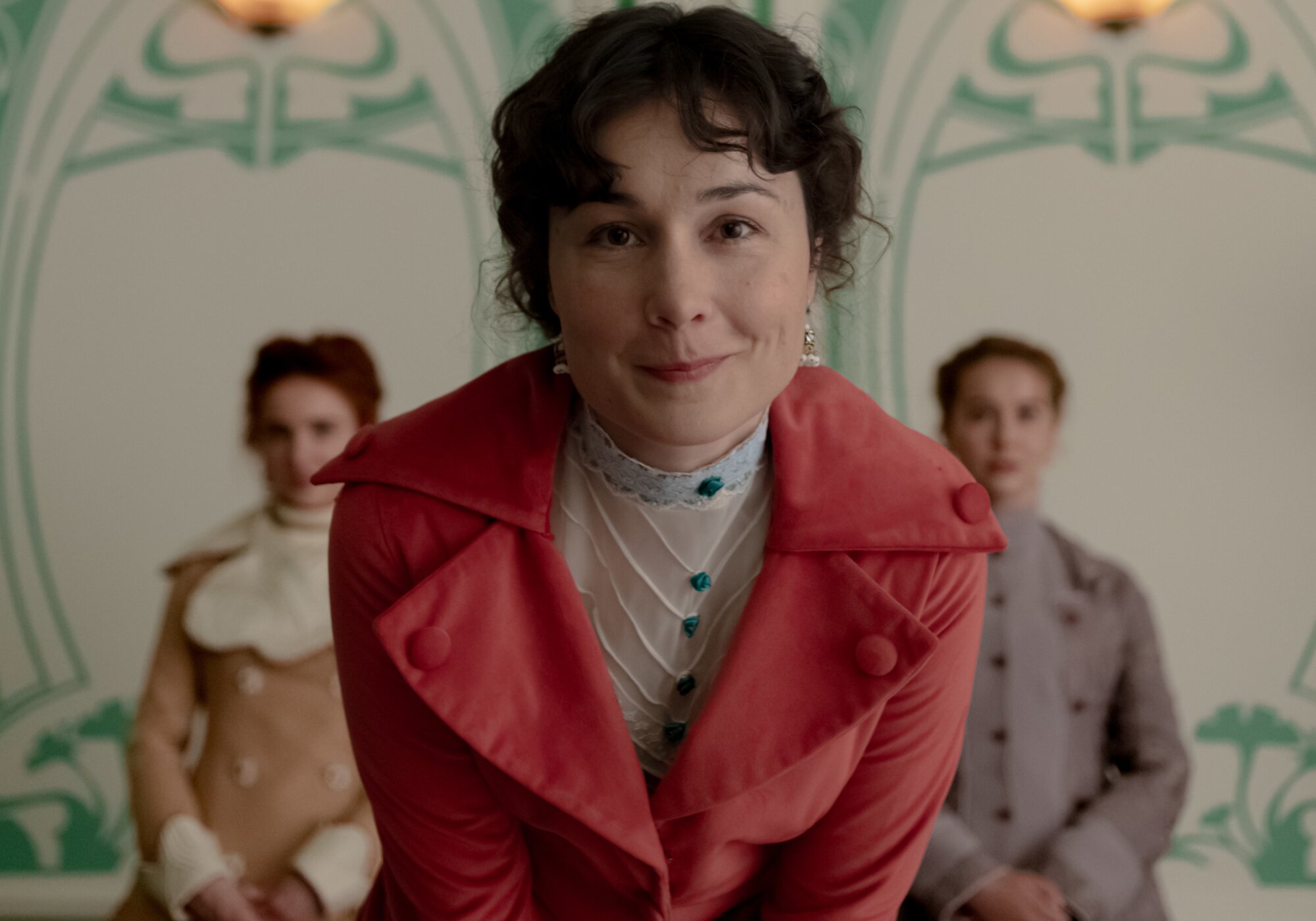 &#39;Manual para señoritas&#39; alcanza buenas cifras con su romance de época