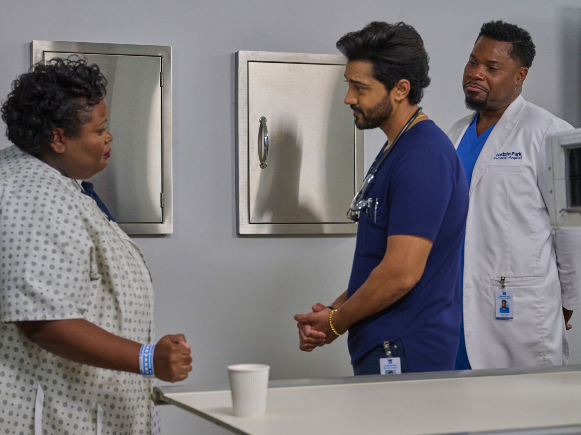Malcolm-Jamal Warner interpretando a AJ Austin en 'The Resident'