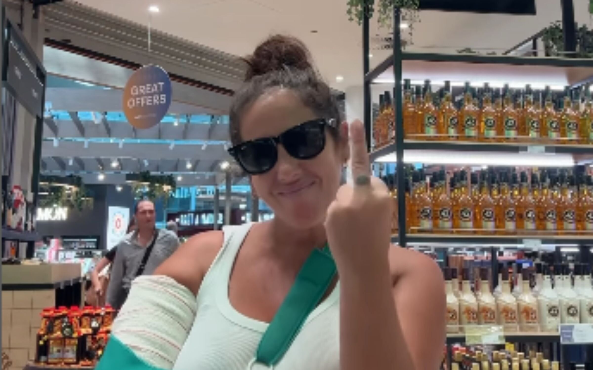 Anabel Pantoja anuncia en sus redes sociales el accidente que ha sufrido en la Casa IN