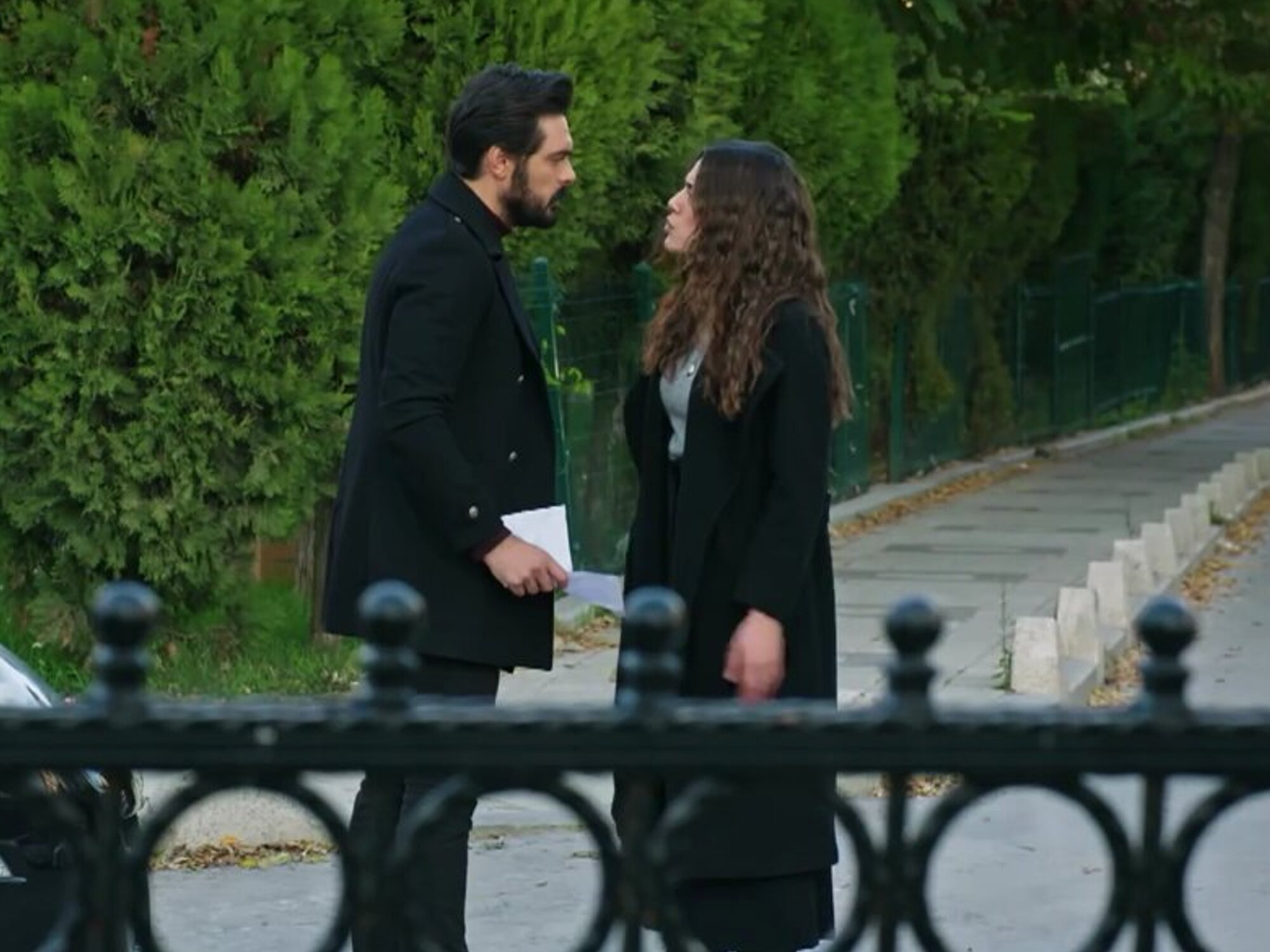 Yaman y Seher, peleando en &#39;Emanet&#39;