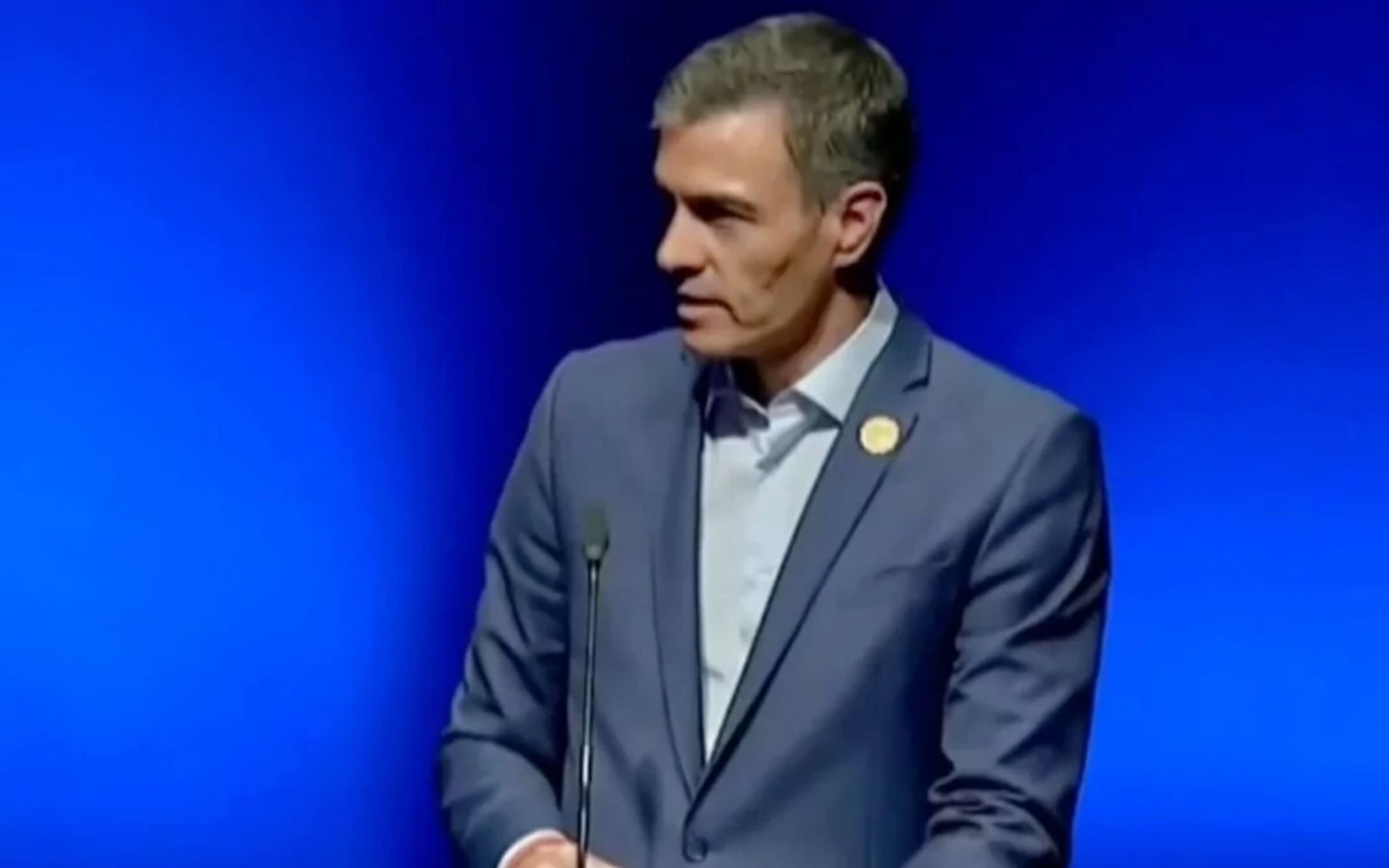 Pedro Sánchez durante su intervención ante la Sociedad Civil en Uruguay