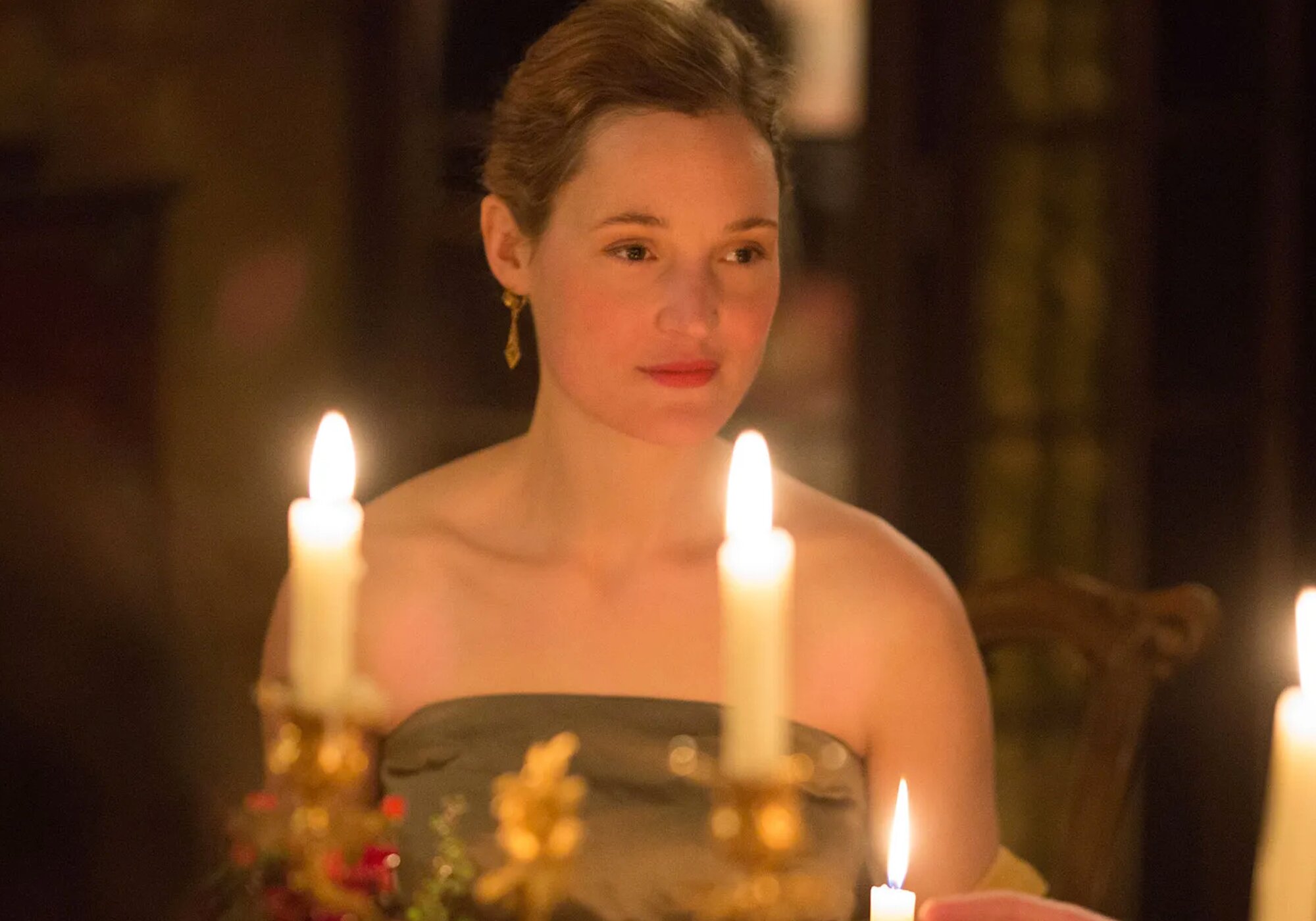 Vicky Krieps repetirá en la antología 'Monstruo' tras su aparición en la tercera entrega