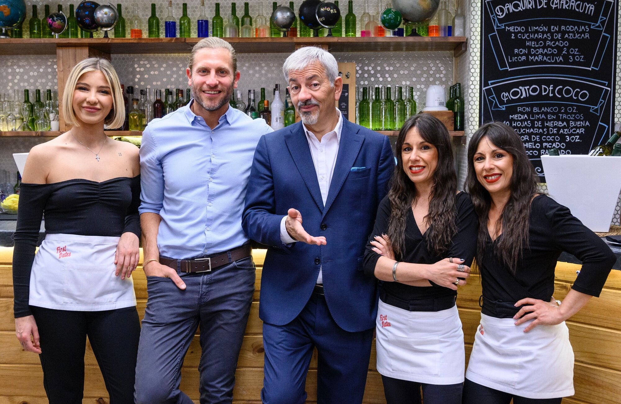 Laura Boado, Matías Roure, Cristina y Marisa Zapata forman el staff de &#39;First Dates&#39;, capitaneado por Carlos Sobera