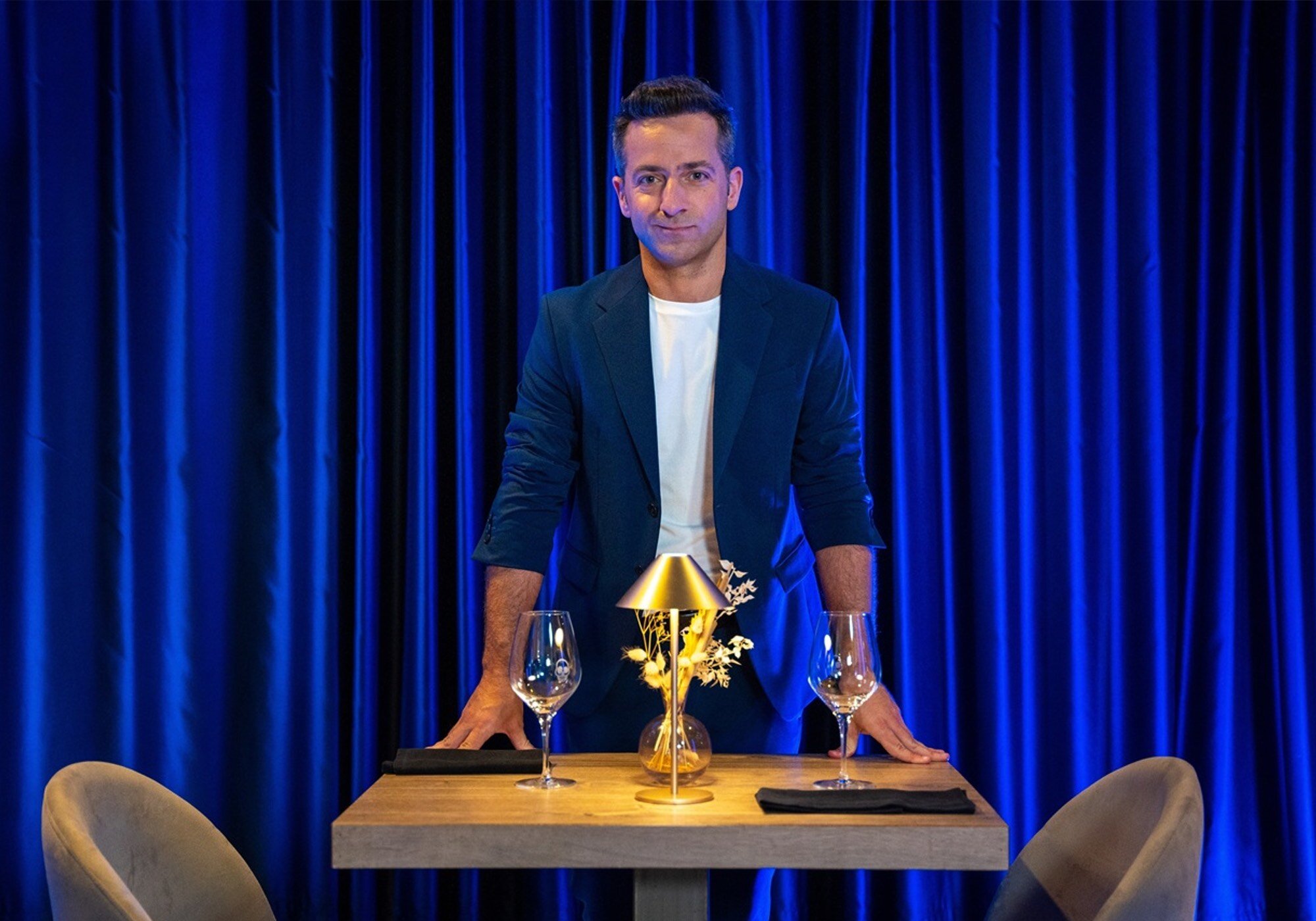 Xabier Garcia Ramsden presenta &#39;El otro lado de la mesa&#39;