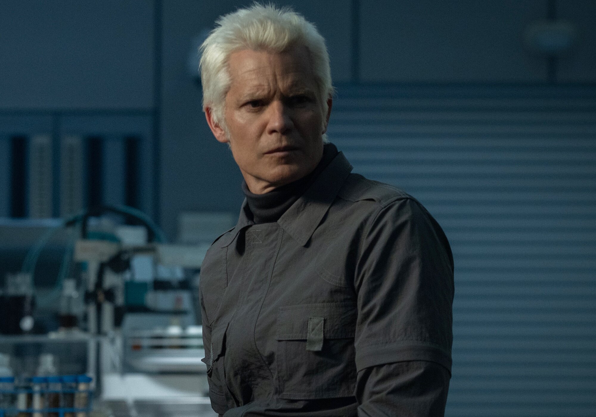 Timothy Olyphant interpreta al sintético Kirsh en 'Alien: Planeta Tierra'