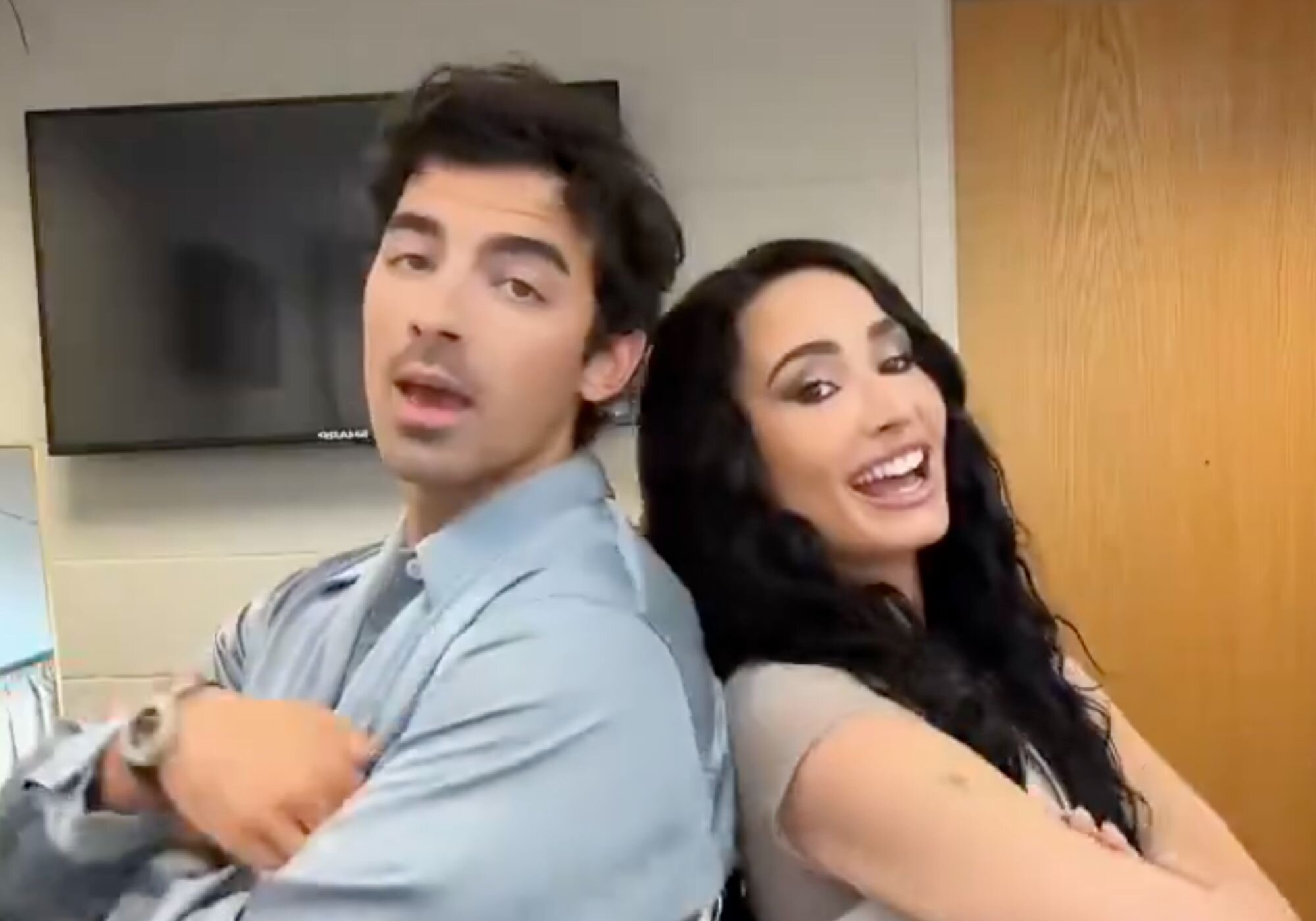 Joe Jonas compartió un vídeo en sus redes sociales junto a Demi Lovato, antes de su concierto en Nueva Jersey