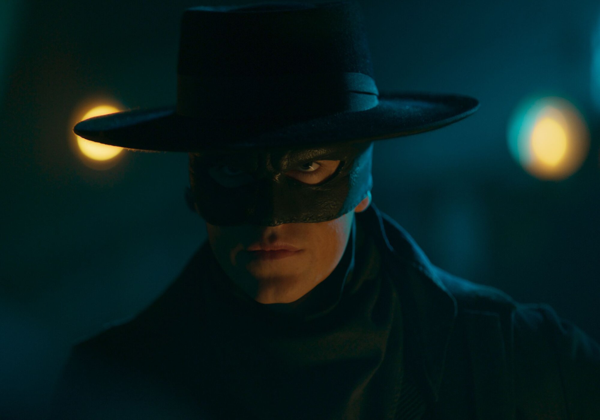 Miguel Bernardeau es el 'Zorro' de Secuoya Studios